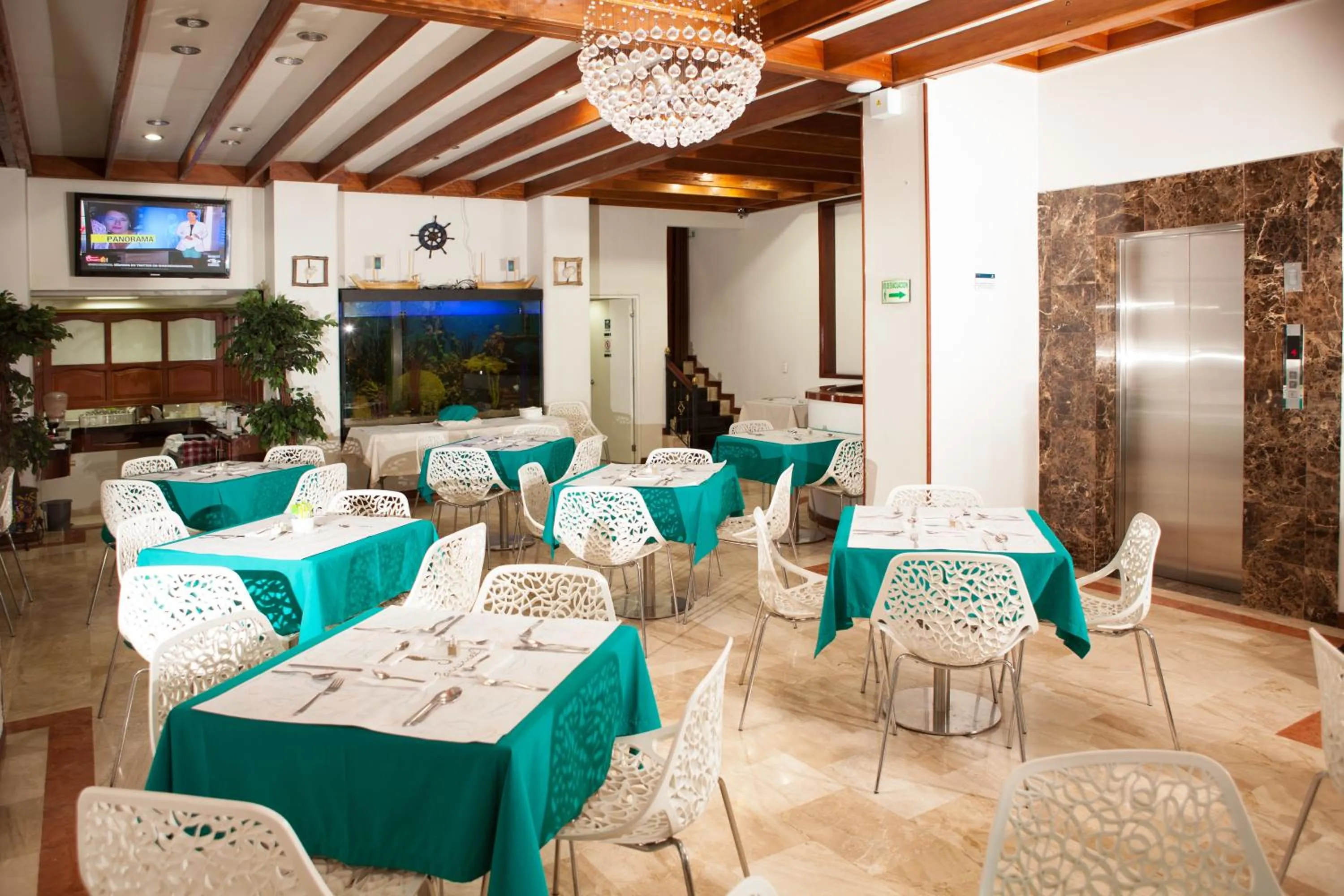 Restaurant/places to eat in Blu Inn Hotel