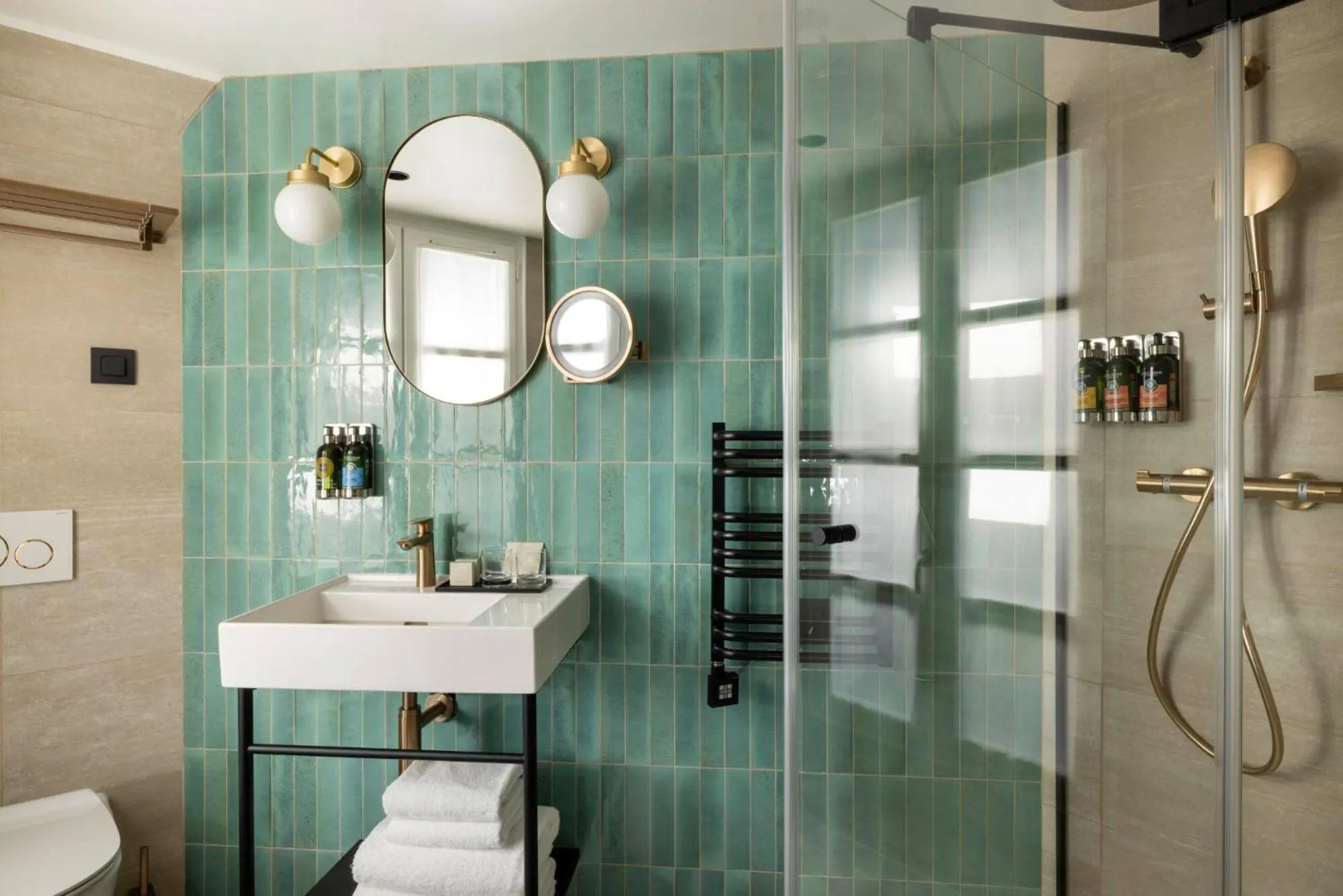 Shower in Hôtel Maxim Opéra