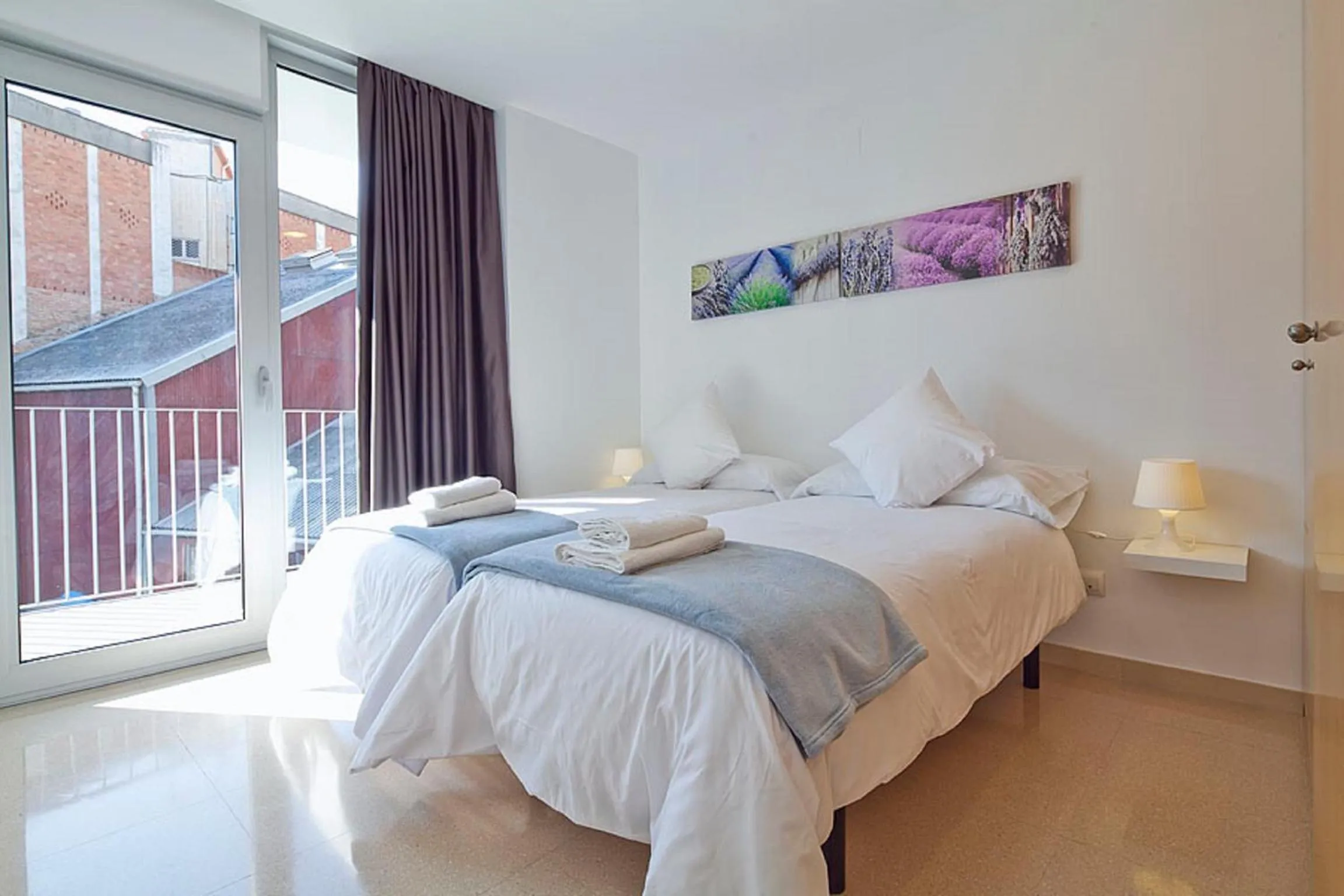 Bed in Charmsuites Paralel