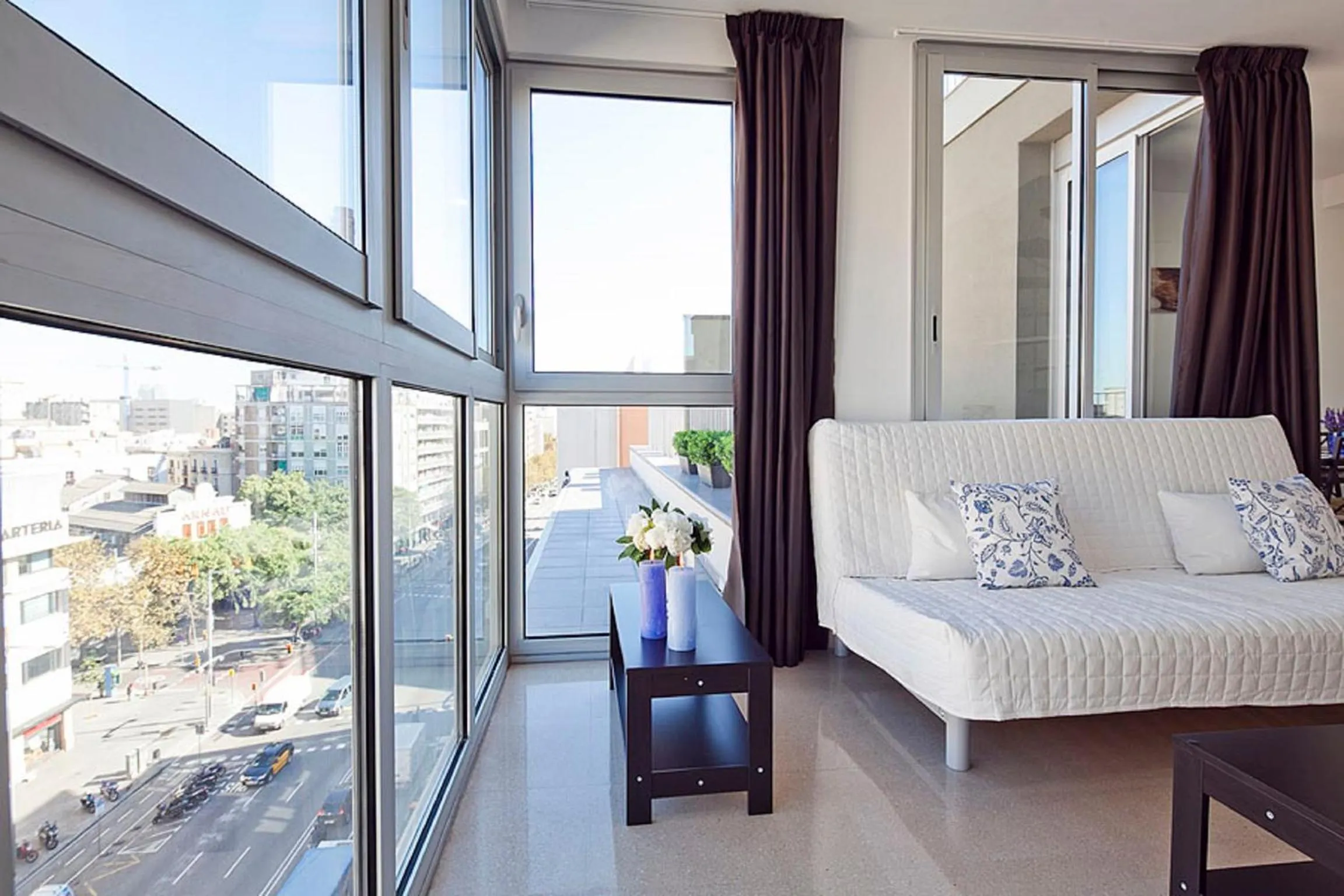 View (from property/room), Bed in Charmsuites Paralel