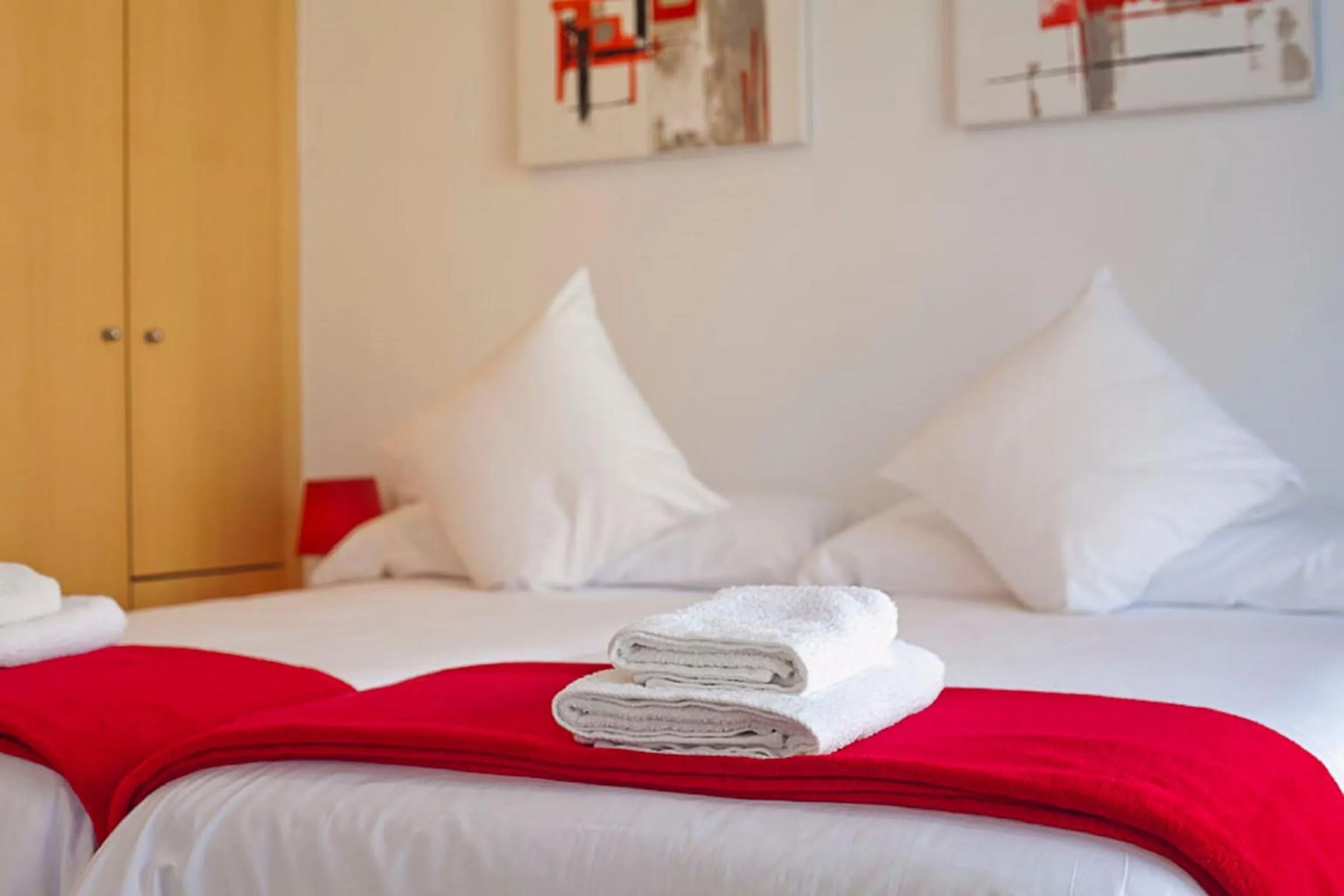 Bed in Charmsuites Paralel