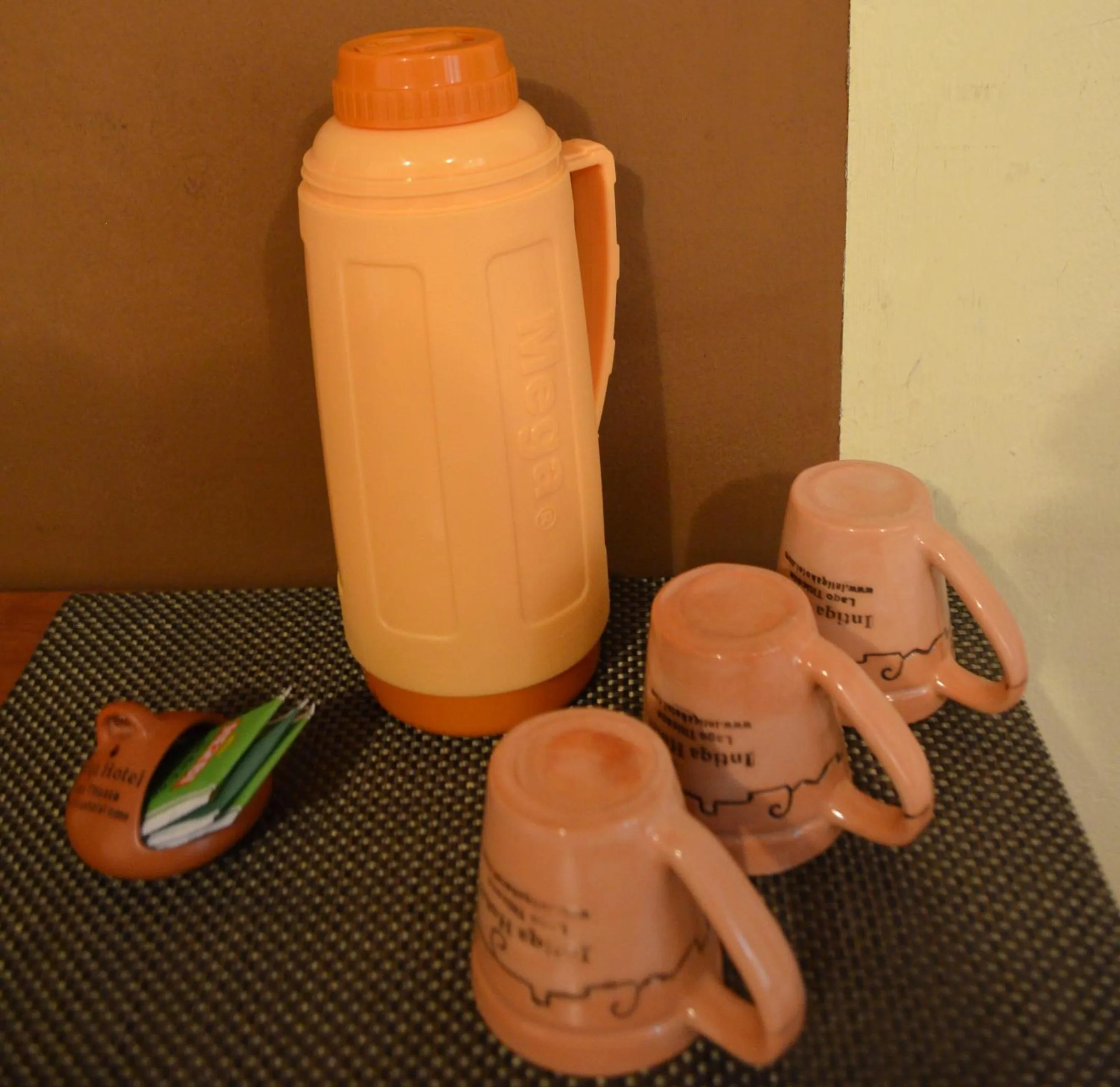 Coffee/tea facilities in Intiqa Hotel