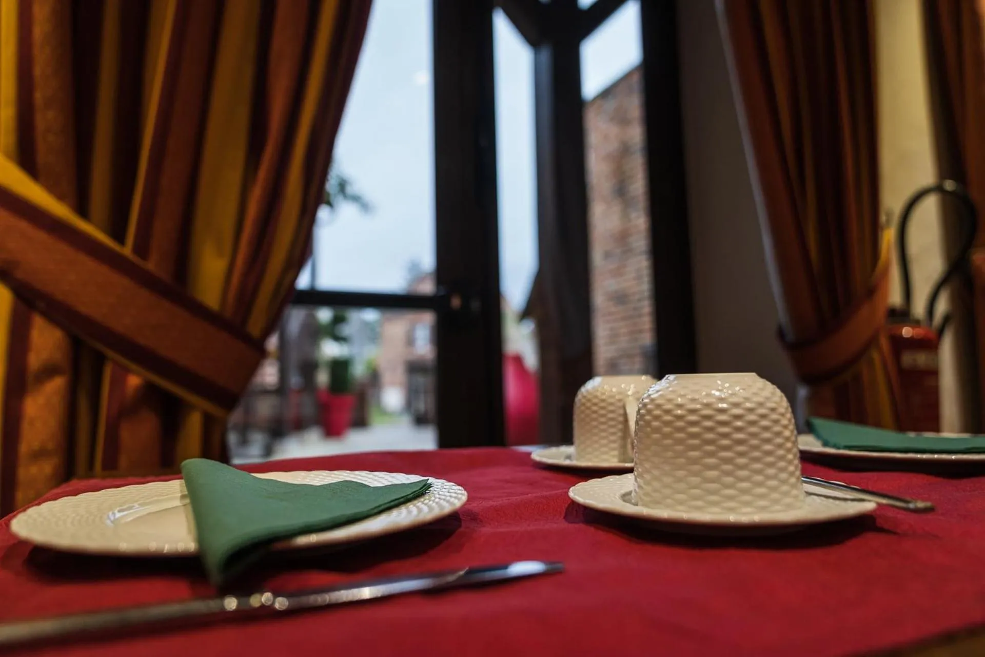 Continental breakfast in Logis Hôtel Auberge du Cheval Blanc