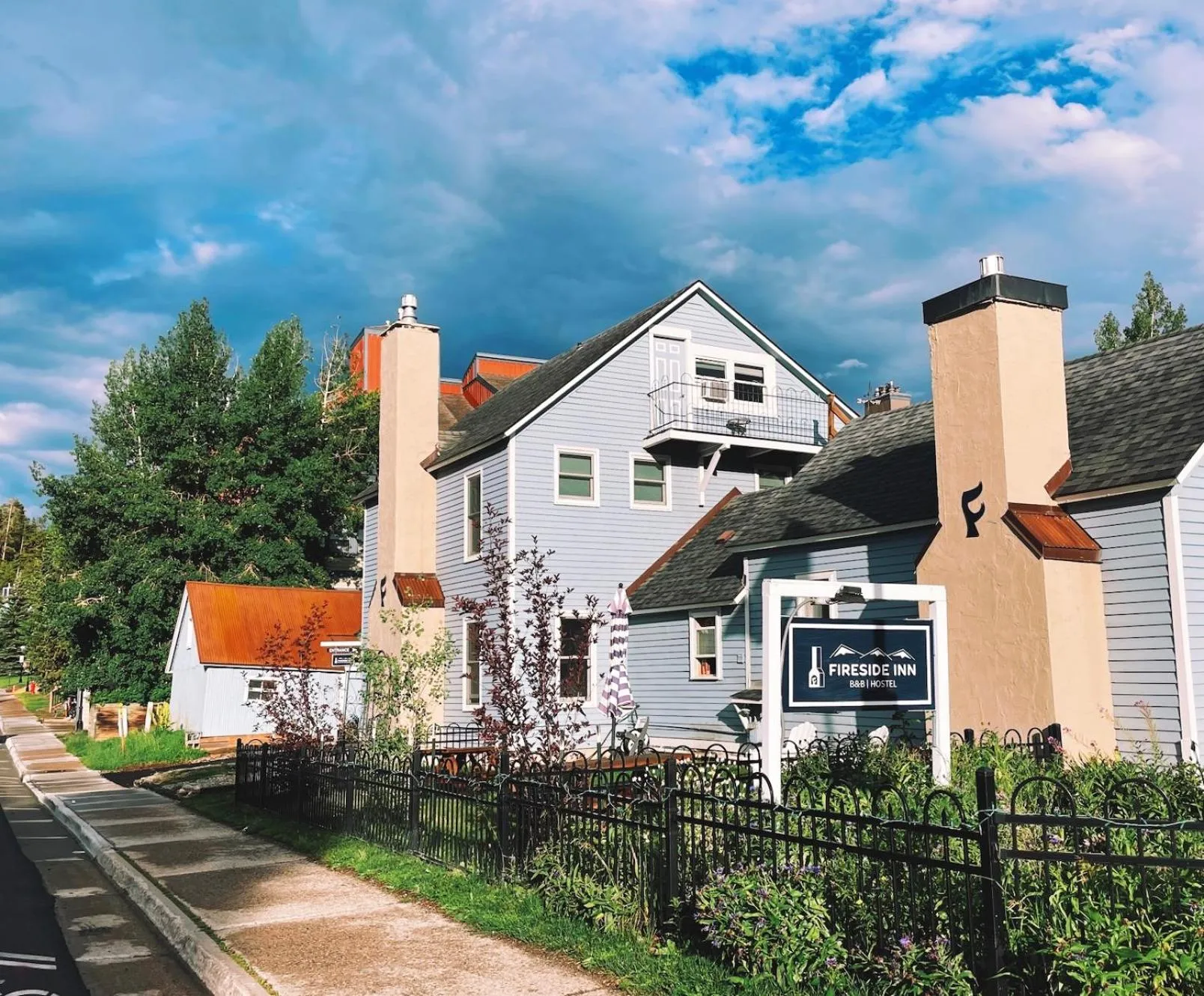 Property building in Fireside Inn & Hostel