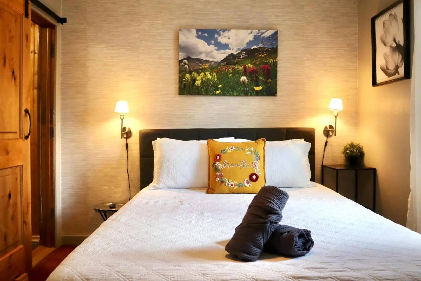 Bed in Fireside Inn & Hostel