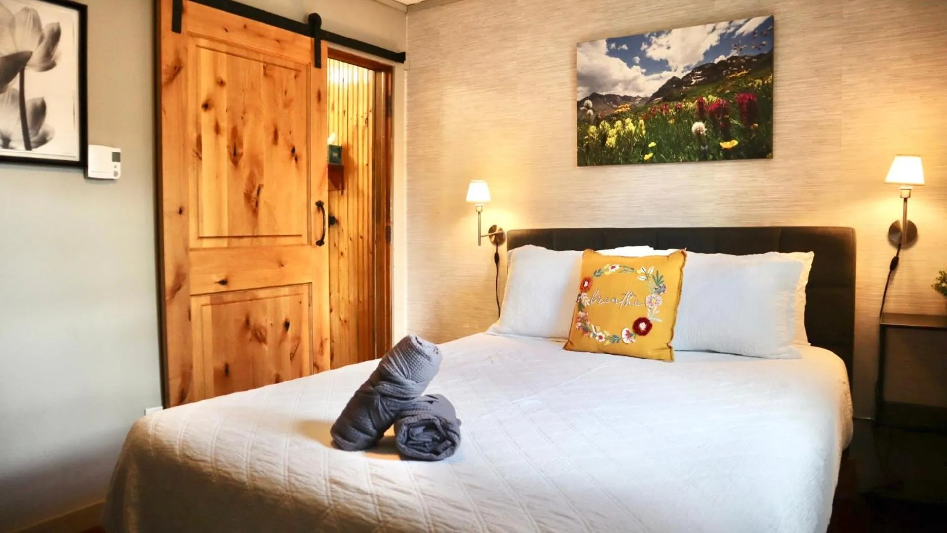 Bed in Fireside Inn & Hostel