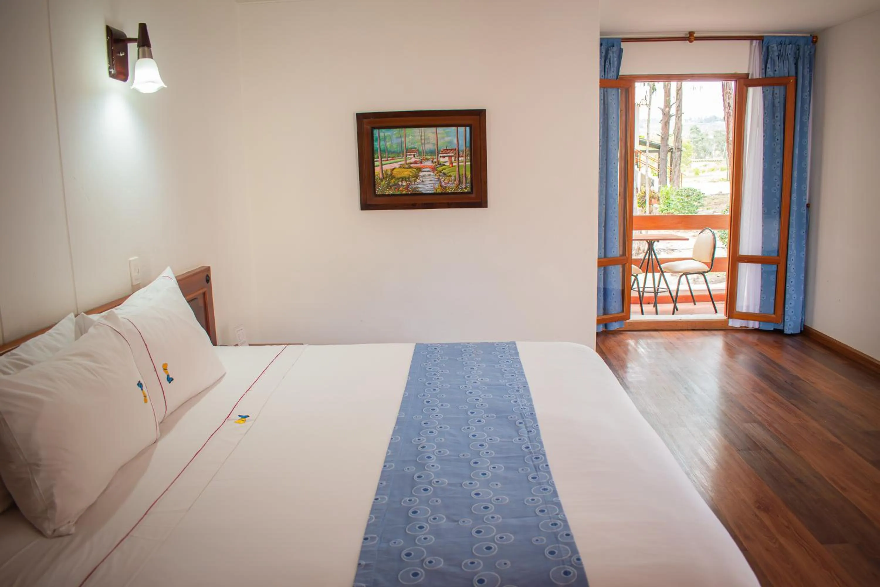 Text overlay, Bed in Hotel Casa de los Fundadores