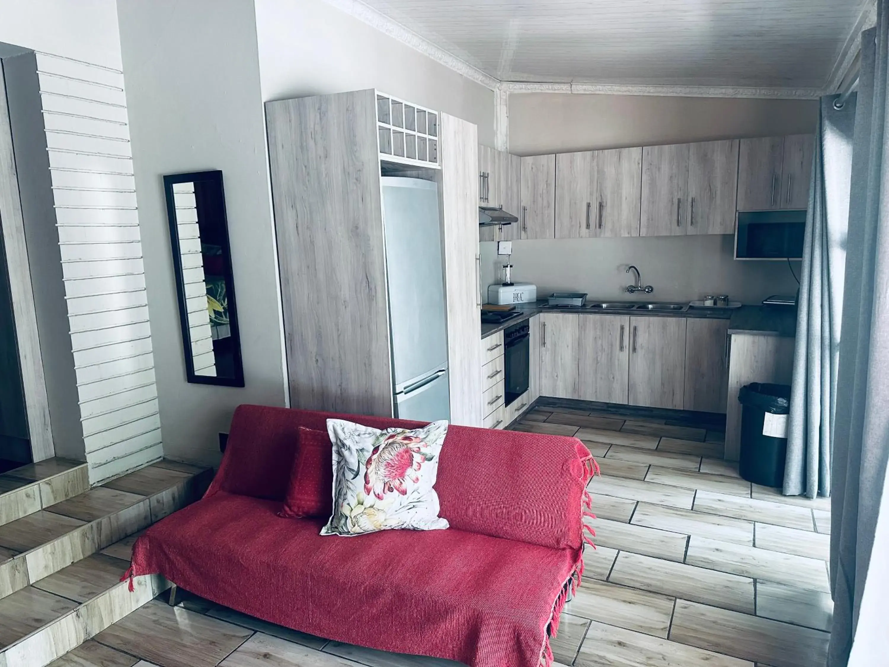 One-Bedroom Apartment in Lighthouse One-Bedroom Apartment in Lighthouse