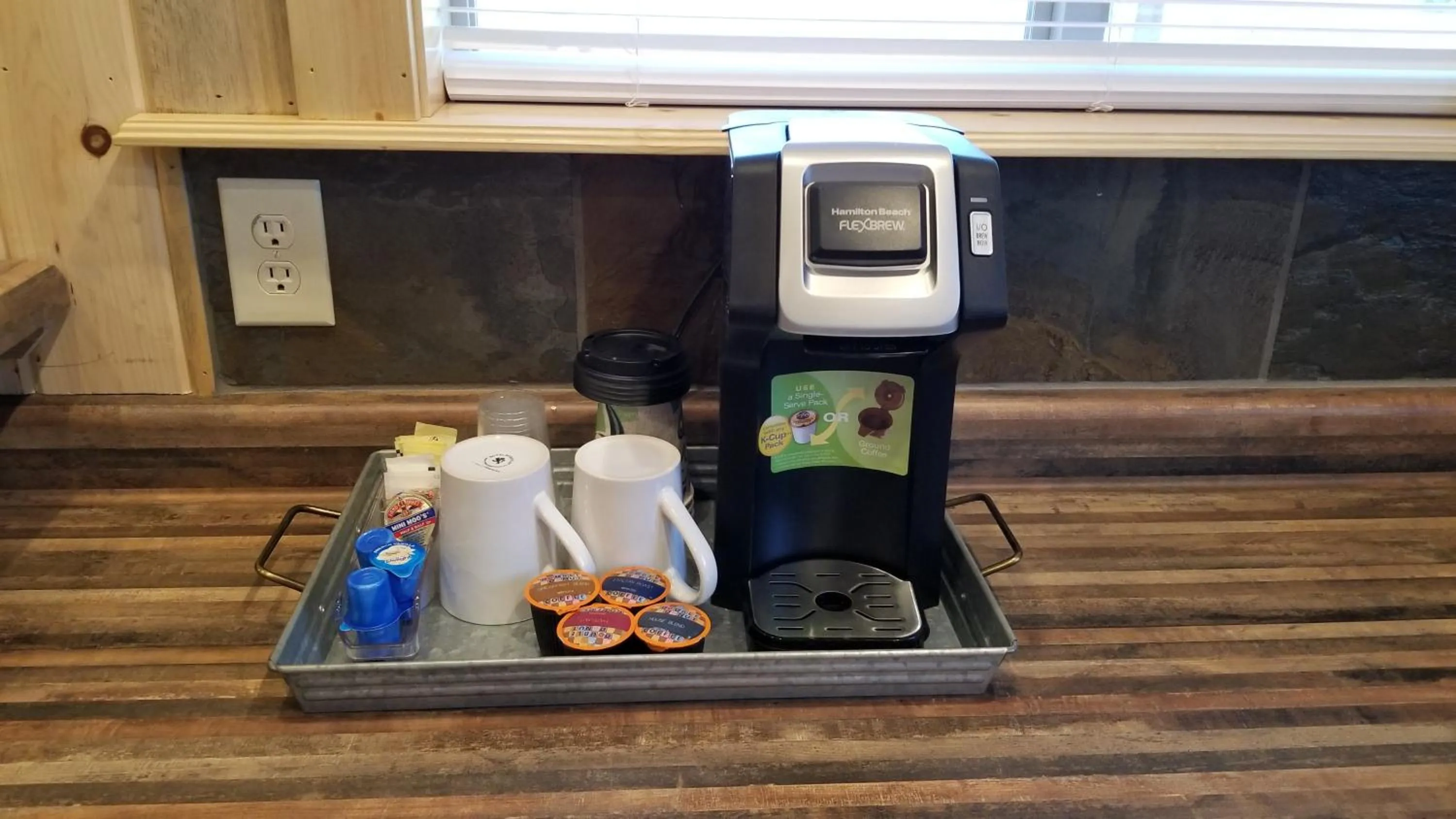 Coffee/tea facilities in Bluff Gardens