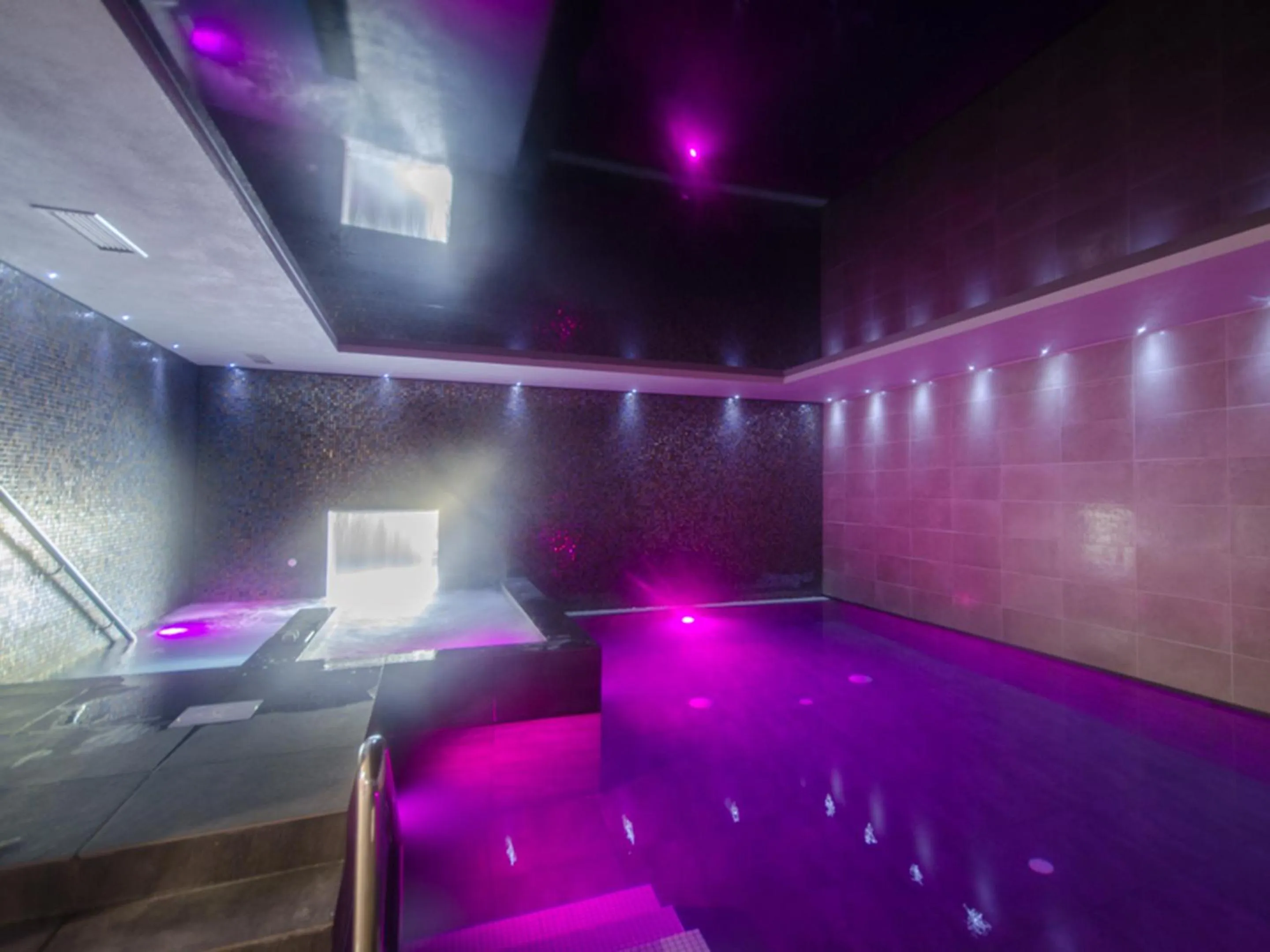 Hot Tub in The Kinmel & Kinspa