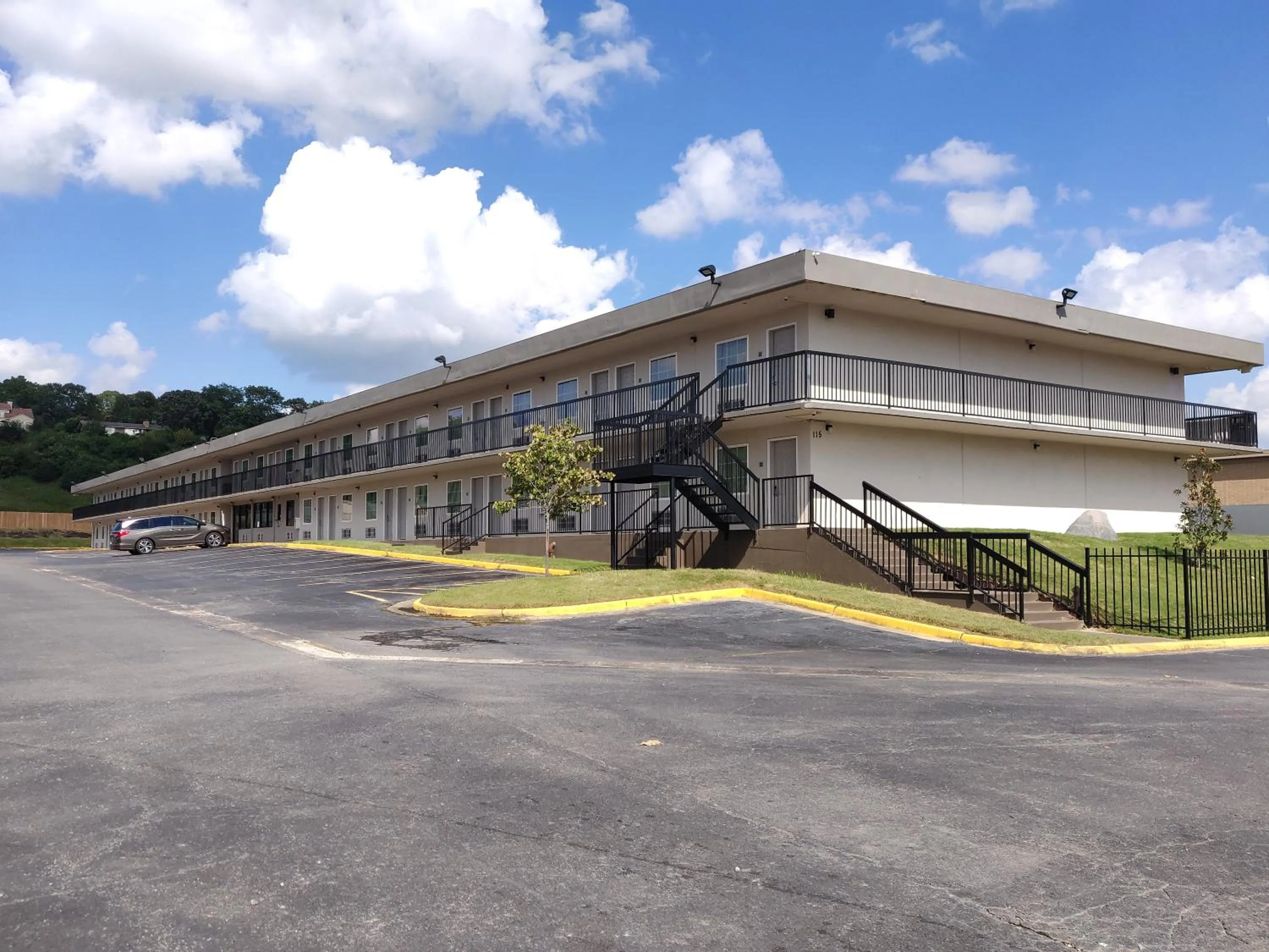 Property building in Super Stay Inn