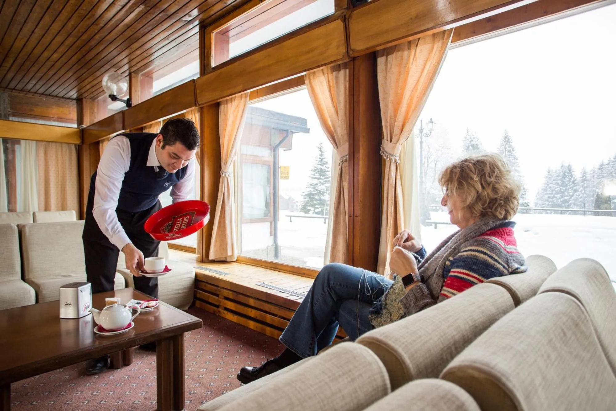 Lounge or bar in TH San Martino - Majestic Dolomiti Hotel