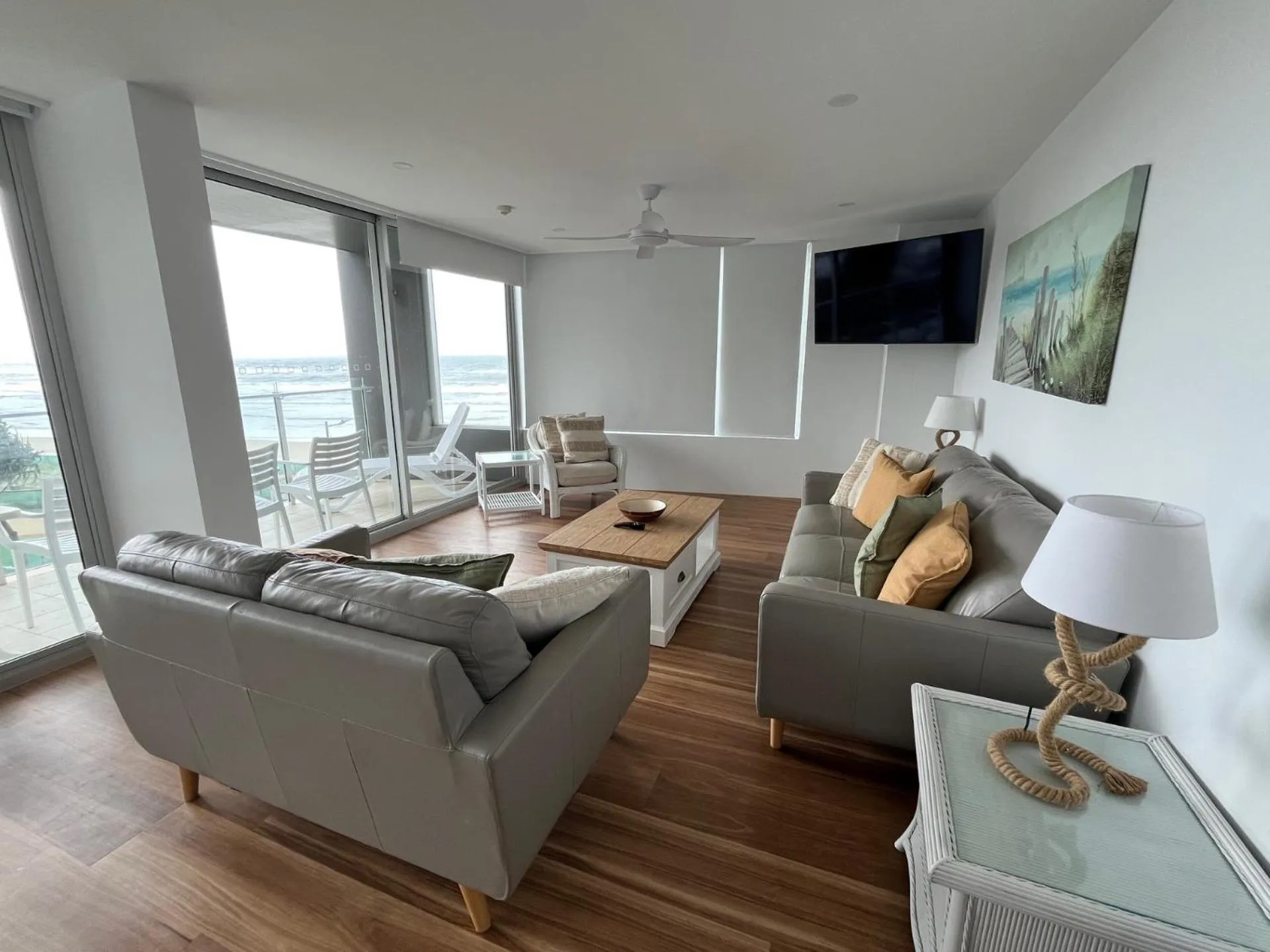 One The Esplanade Apartments on Surfers Paradise