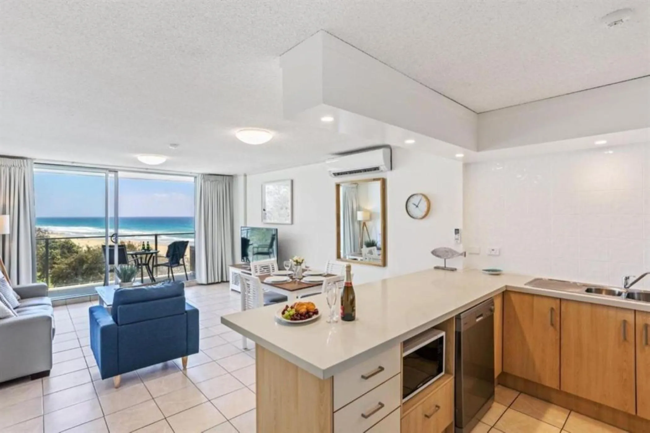 Kitchen or kitchenette in One The Esplanade Apartments on Surfers Paradise