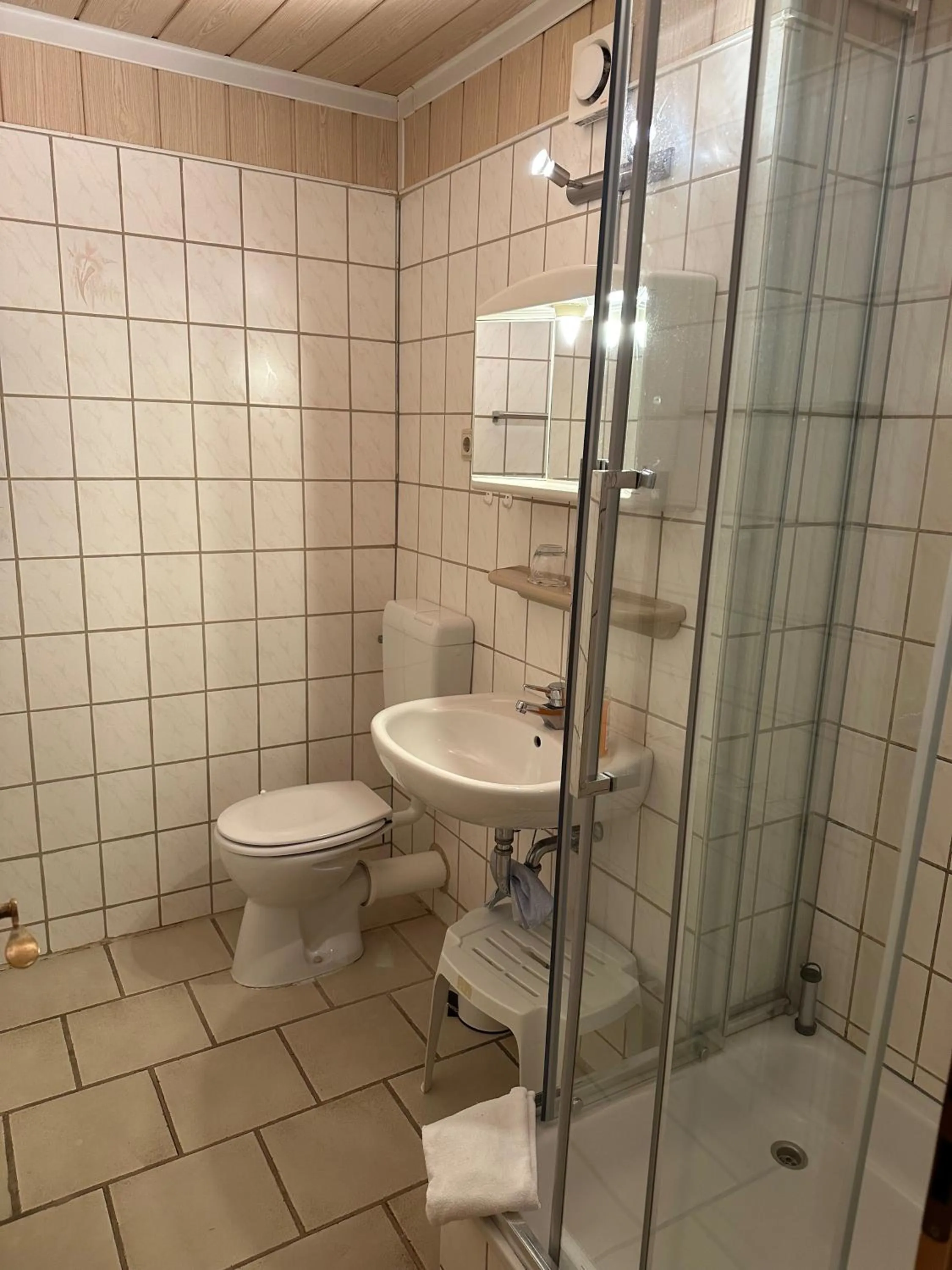 Bathroom in Pension Raststüb'l