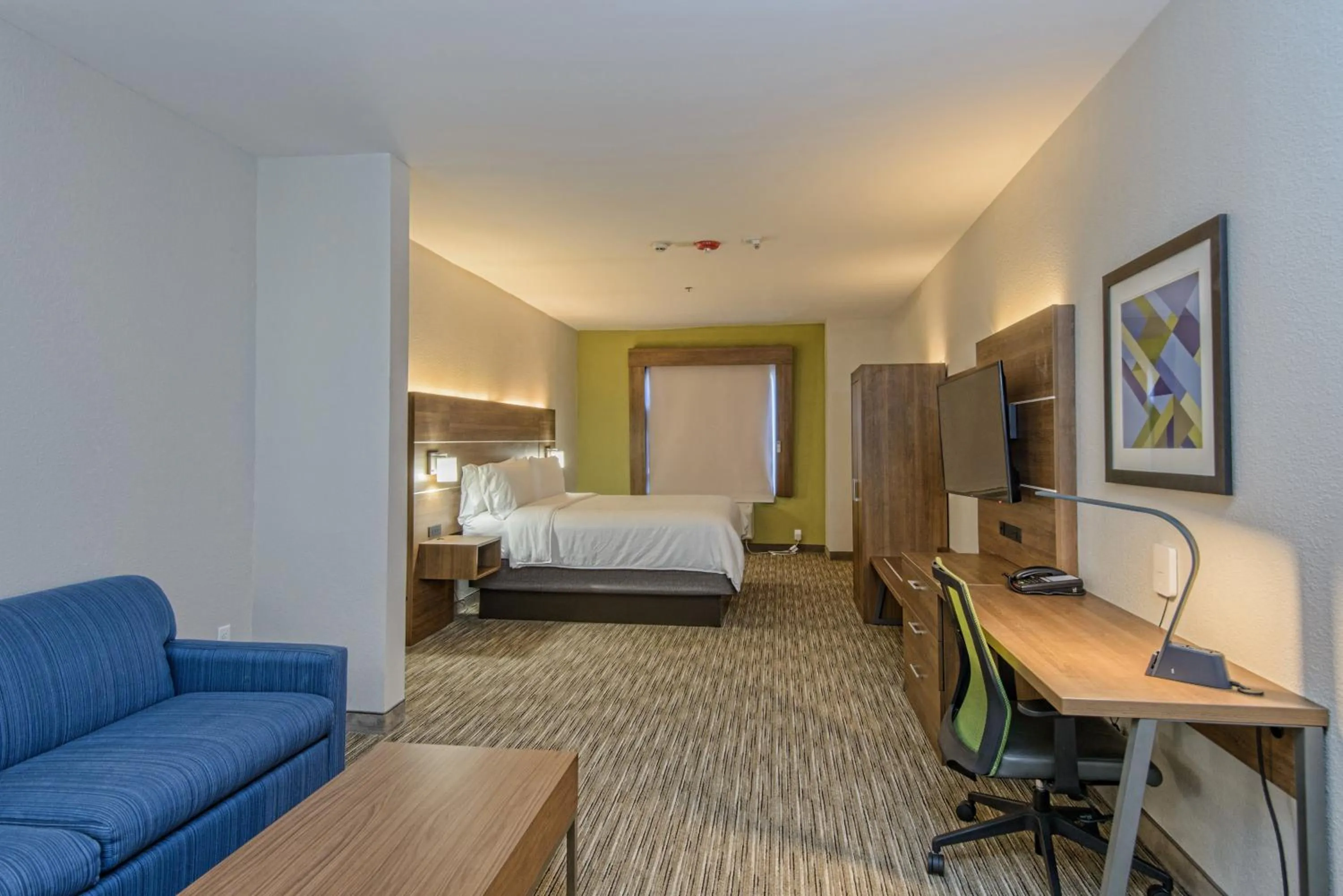 Photo of the whole room, Bed in Holiday Inn Express & Suites Corpus Christi by IHG