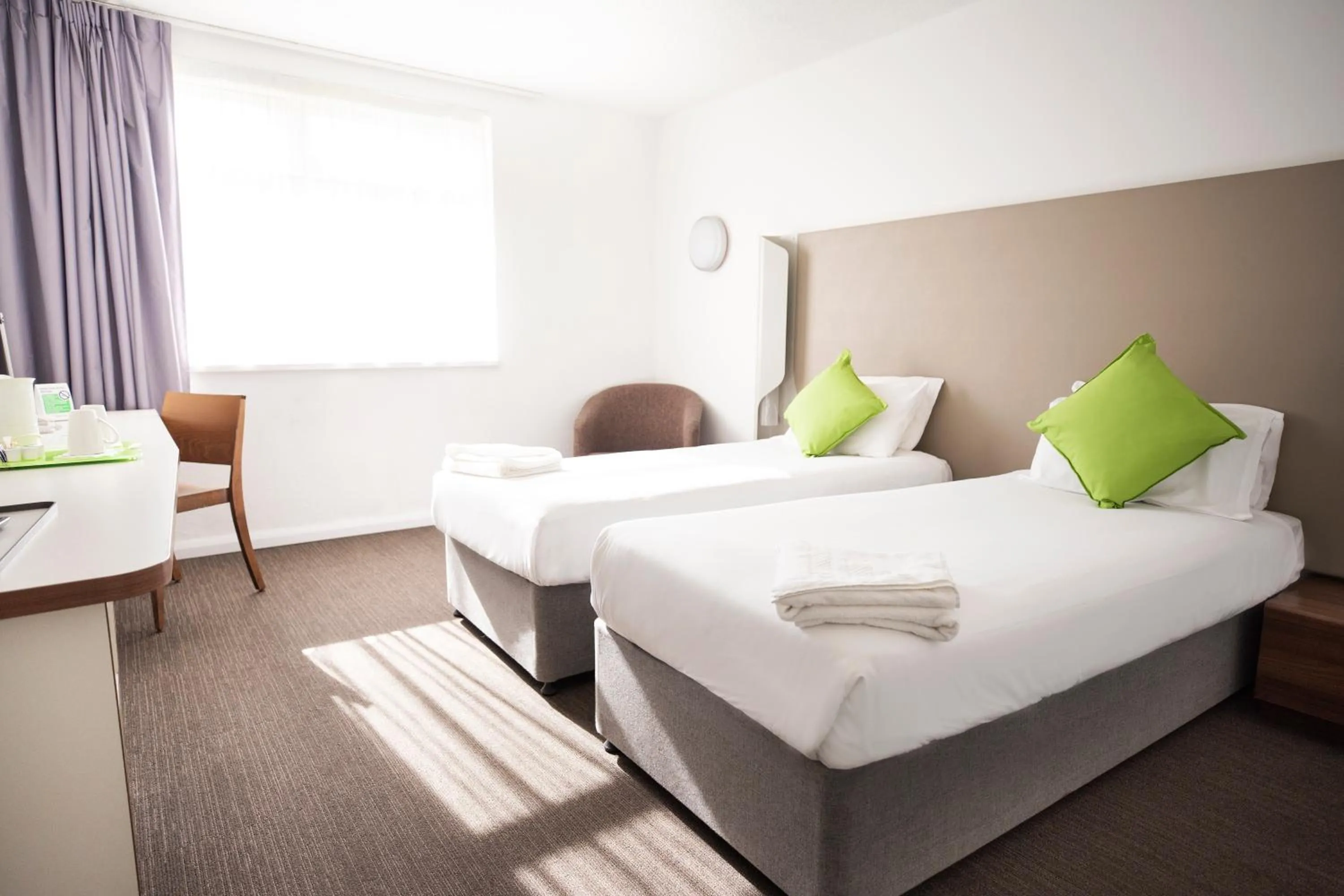 Bedroom, Bed in Campanile Bradford