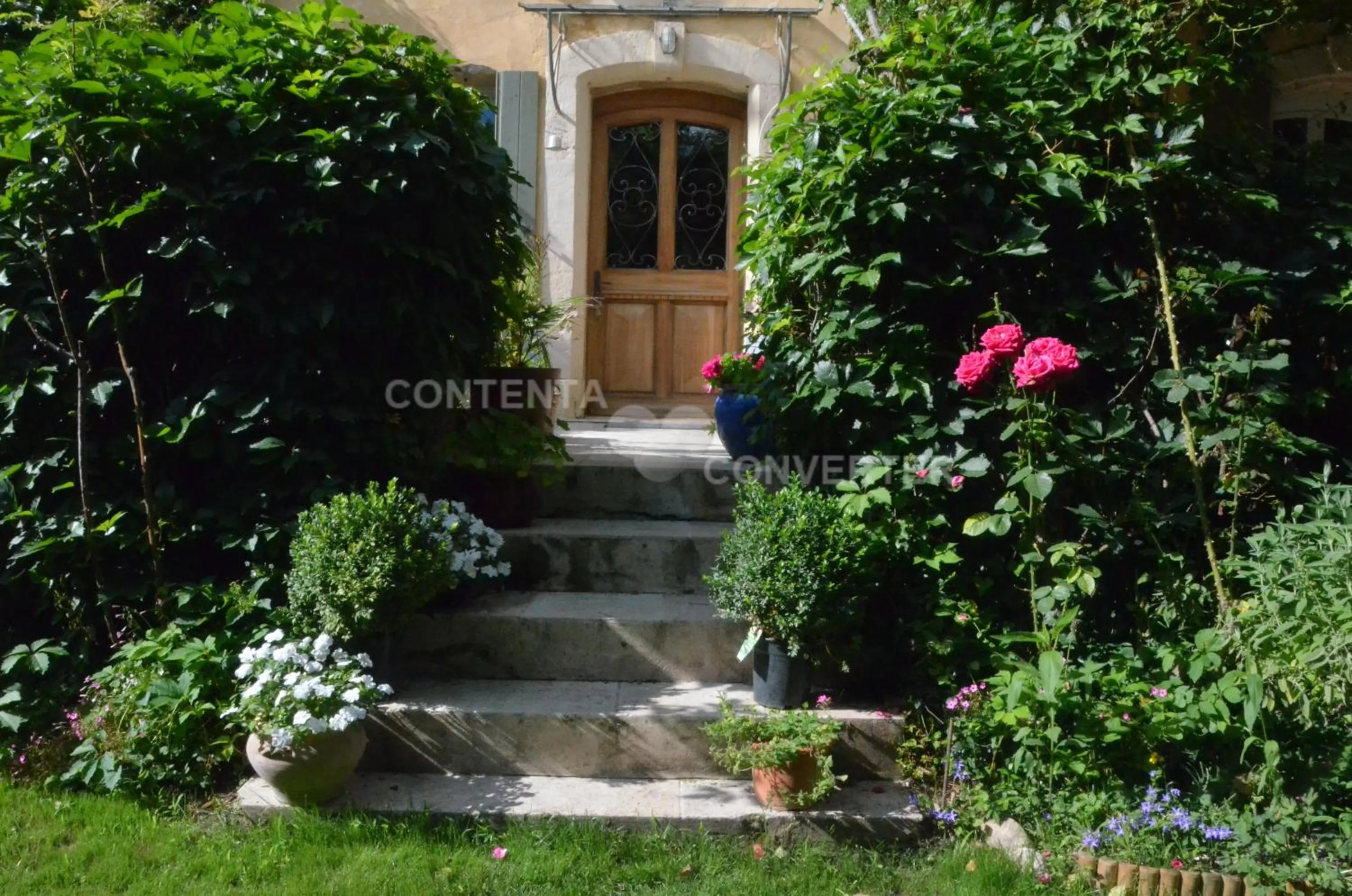 Property building in Les Tournesols