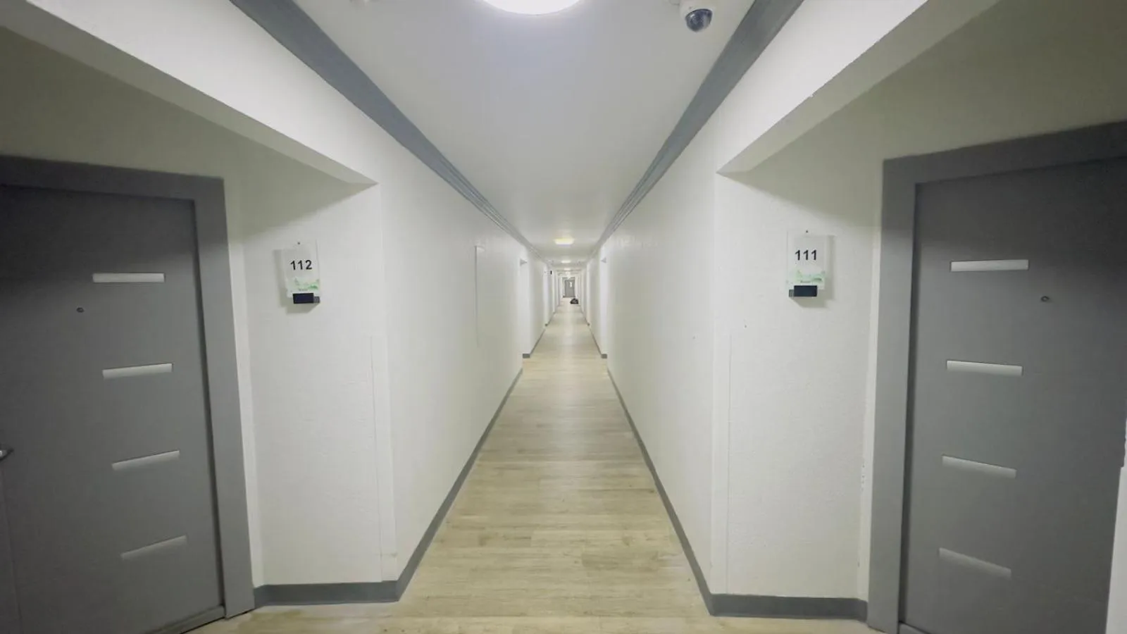 Property building in Evergreen Inn & Suites Portland