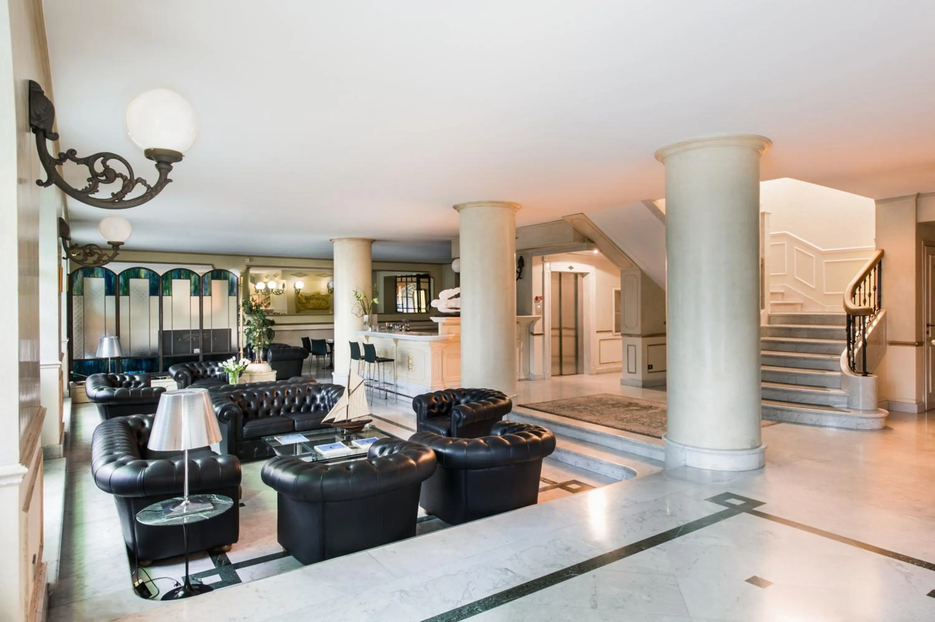 Lobby or reception in Hotel Goya