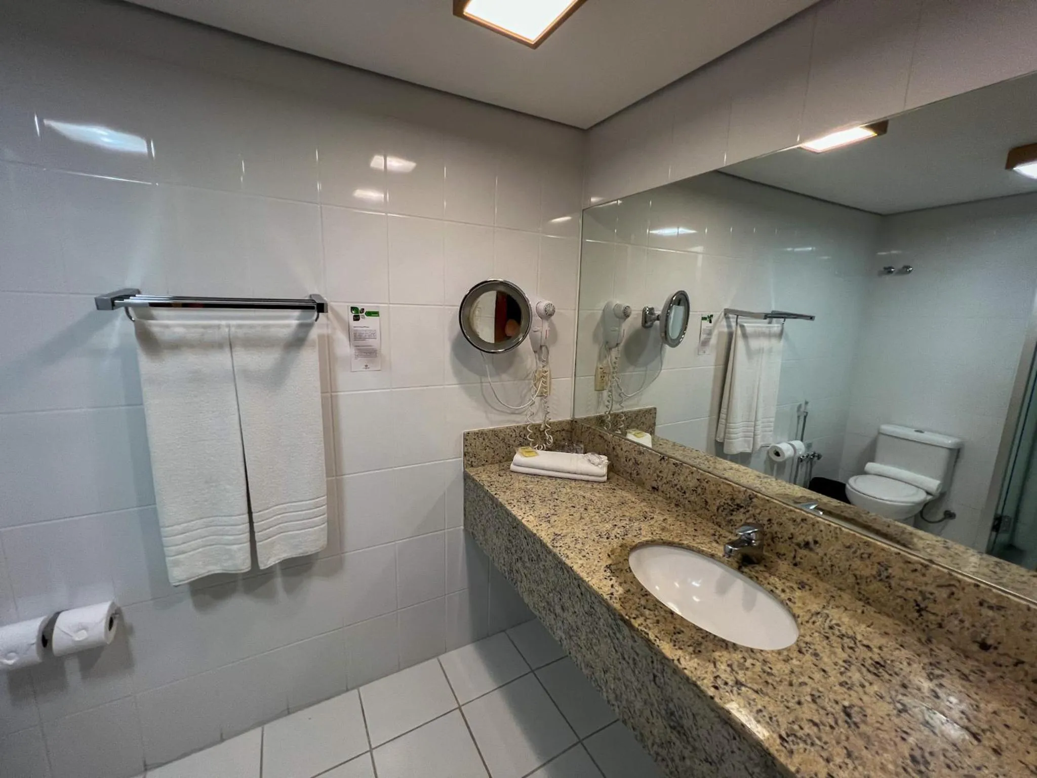 Bathroom in Master Gramado Hotel - Espaço Kids Incrível