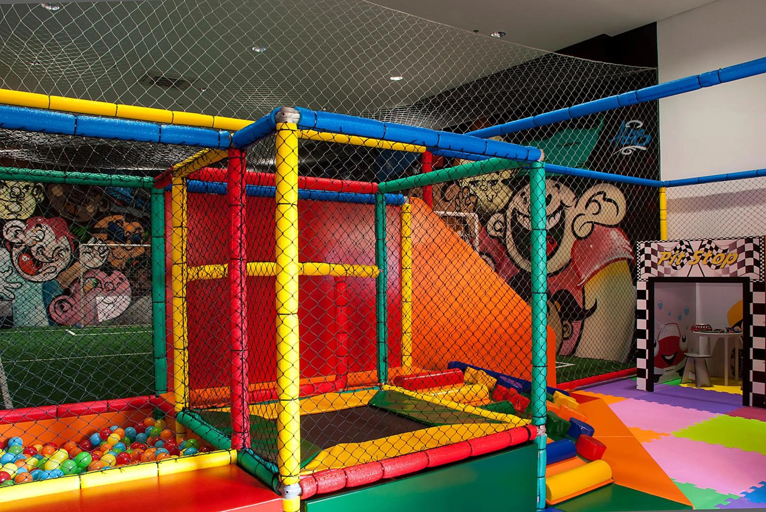 Kids's club in Master Gramado Hotel - Espaço Kids Incrível