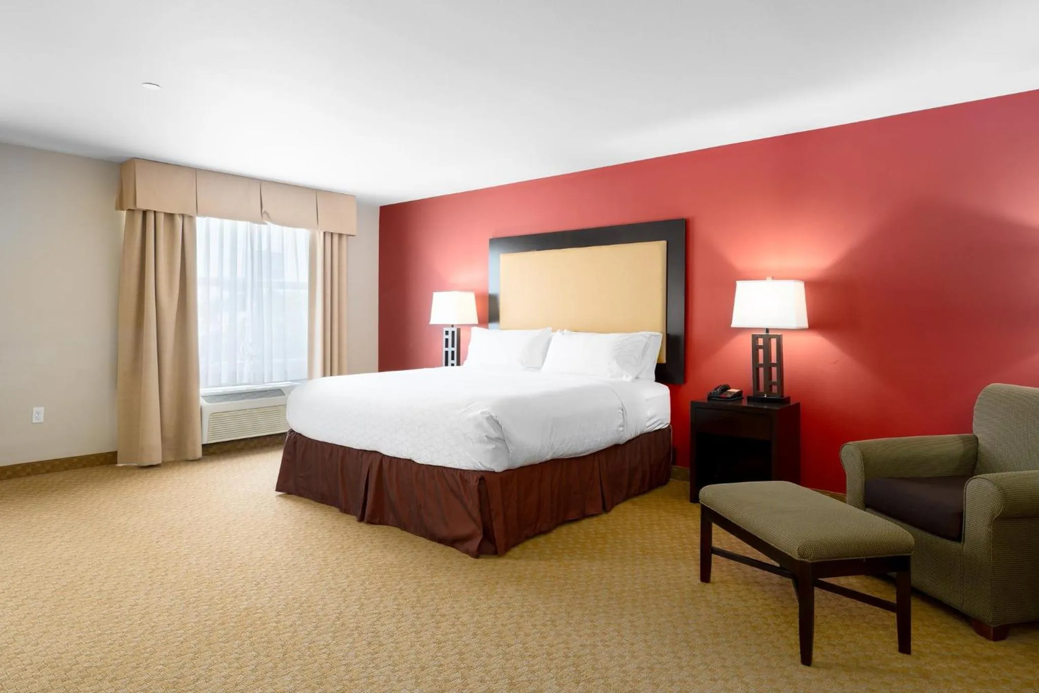 Photo of the whole room, Bed in Holiday Inn Temple - Belton by IHG