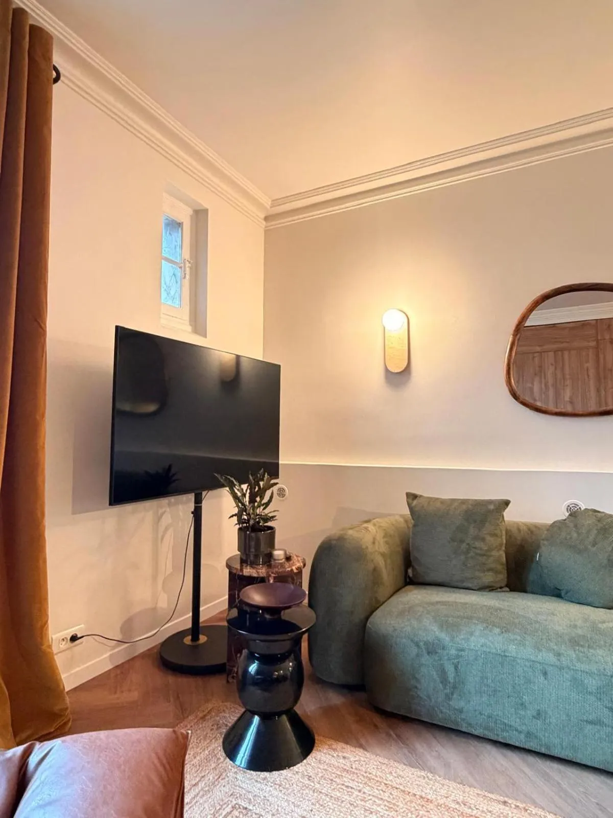 Mithouard Apartments