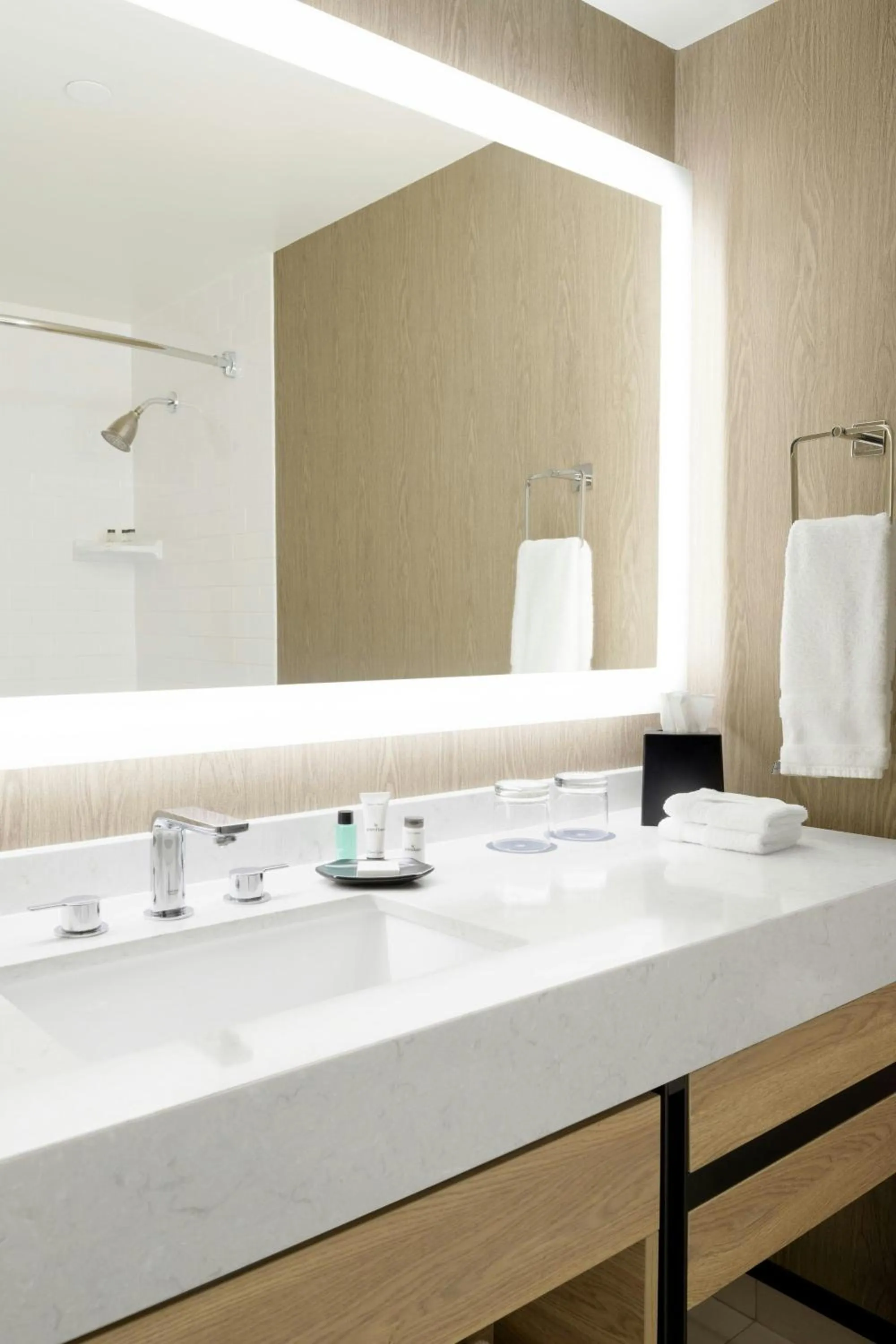 Bathroom in Sheraton Cerritos