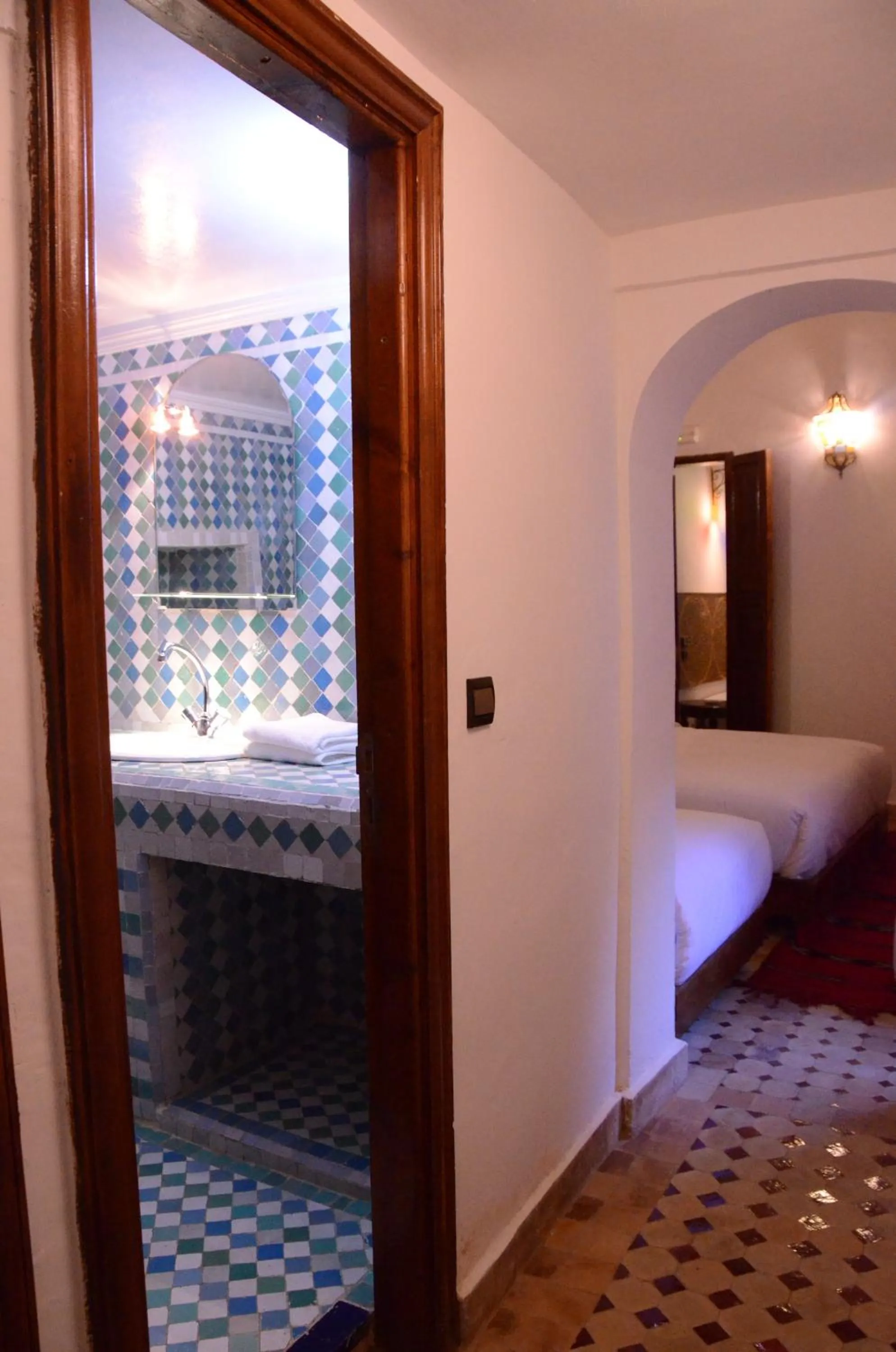 Photo of the whole room, Bed in Le Cèdre D'argent