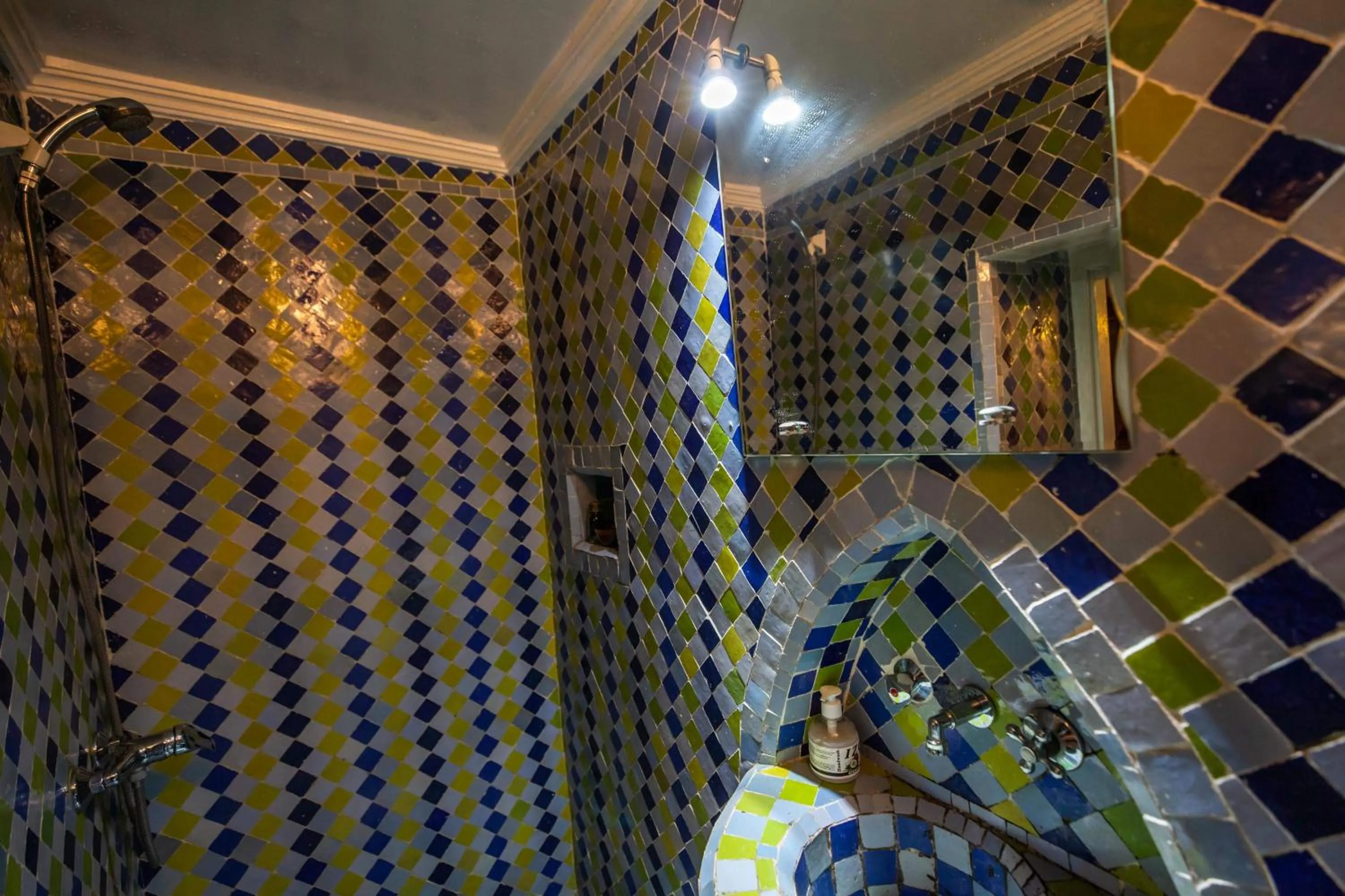 Bathroom in Le Cèdre D'argent