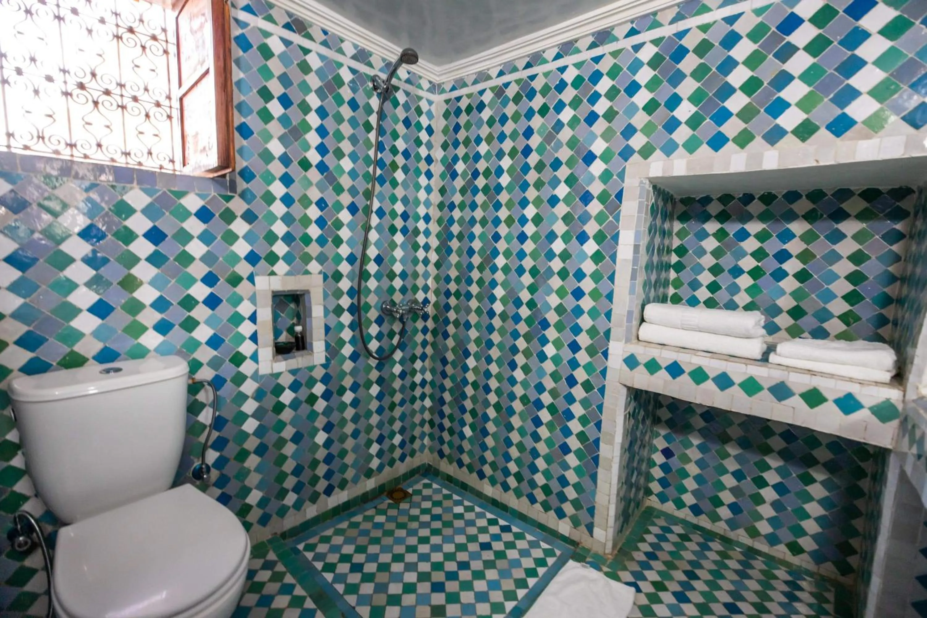 Bathroom in Le Cèdre D'argent