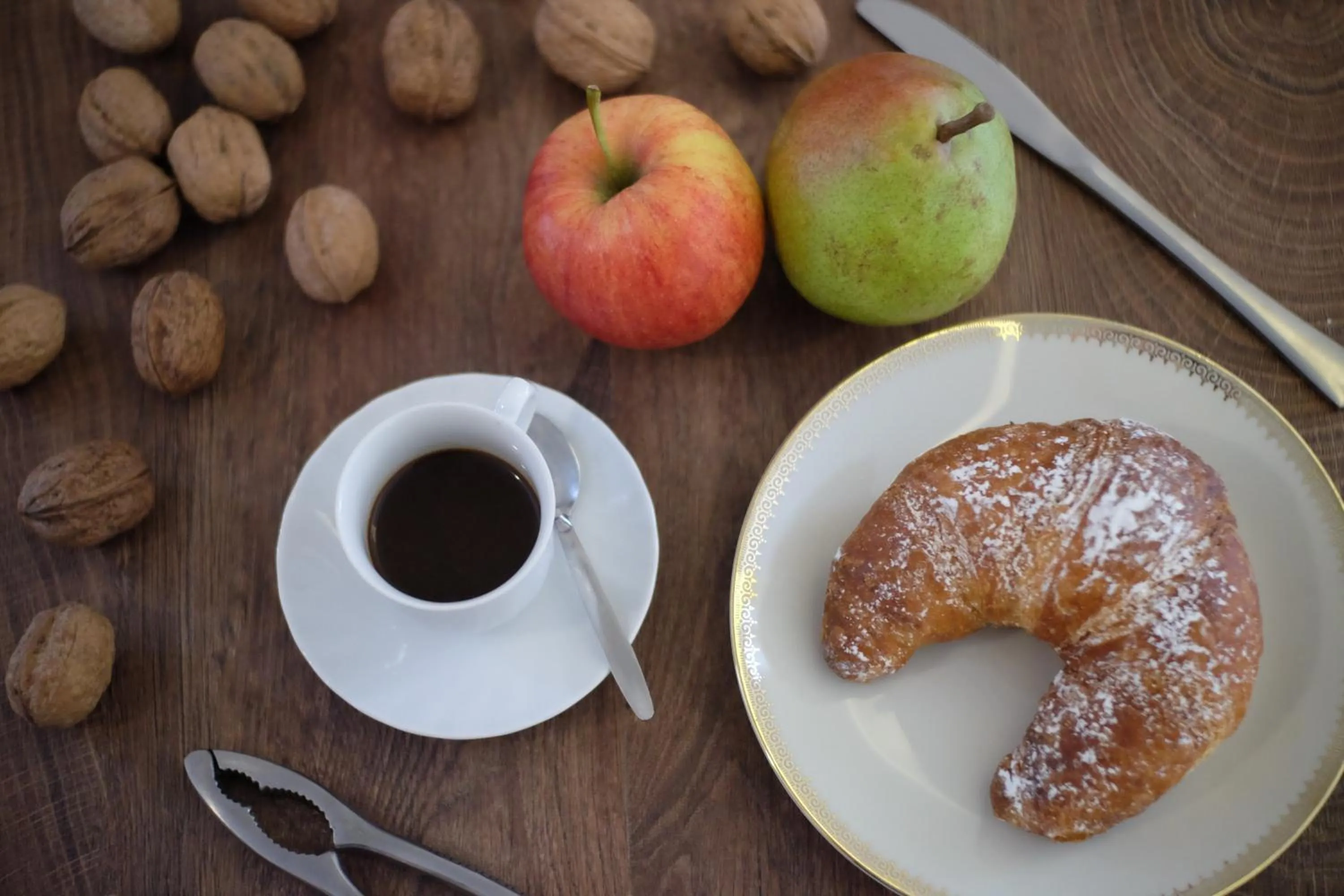 Food and drinks in La Scala Rho B&B