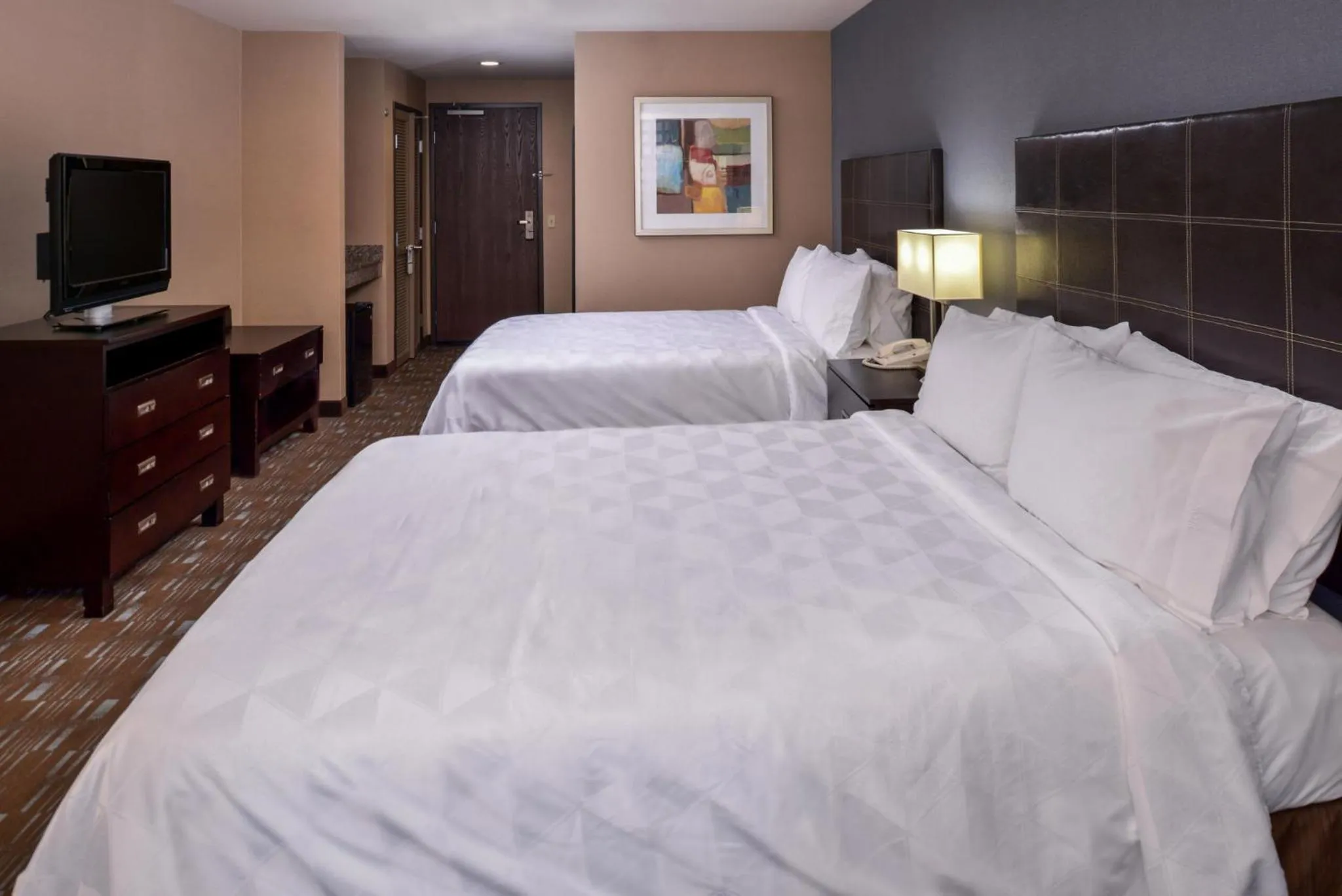 Photo of the whole room, Bed in Holiday Inn Ontario Airport - California by IHG