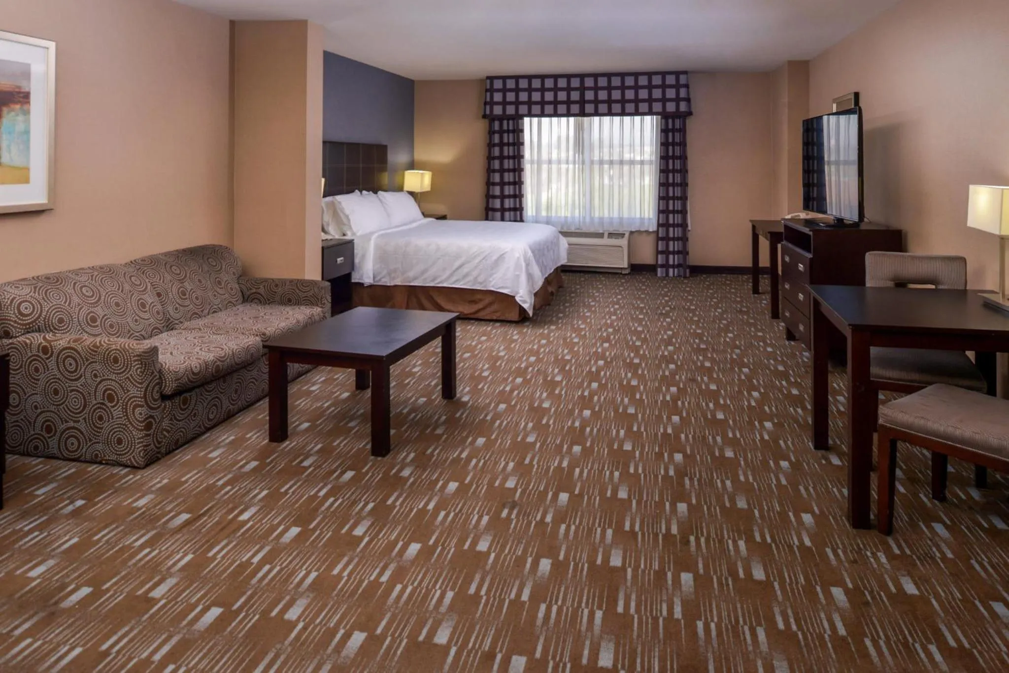 Photo of the whole room, Bed in Holiday Inn Ontario Airport - California by IHG