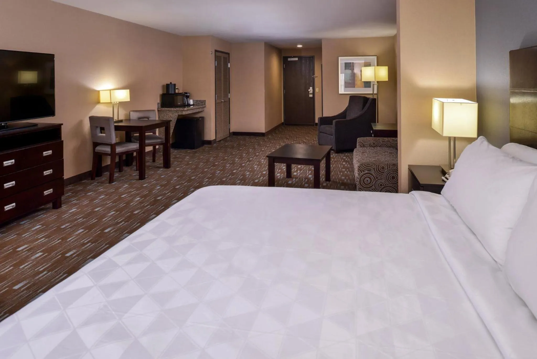 Photo of the whole room, Bed in Holiday Inn Ontario Airport - California by IHG