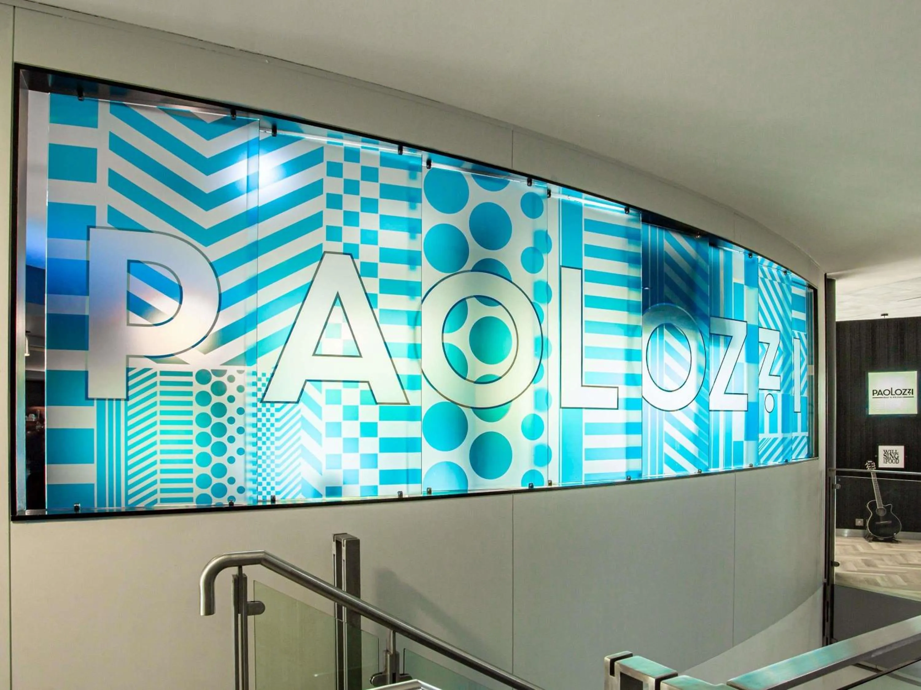 Lounge or bar in Novotel Edinburgh Park