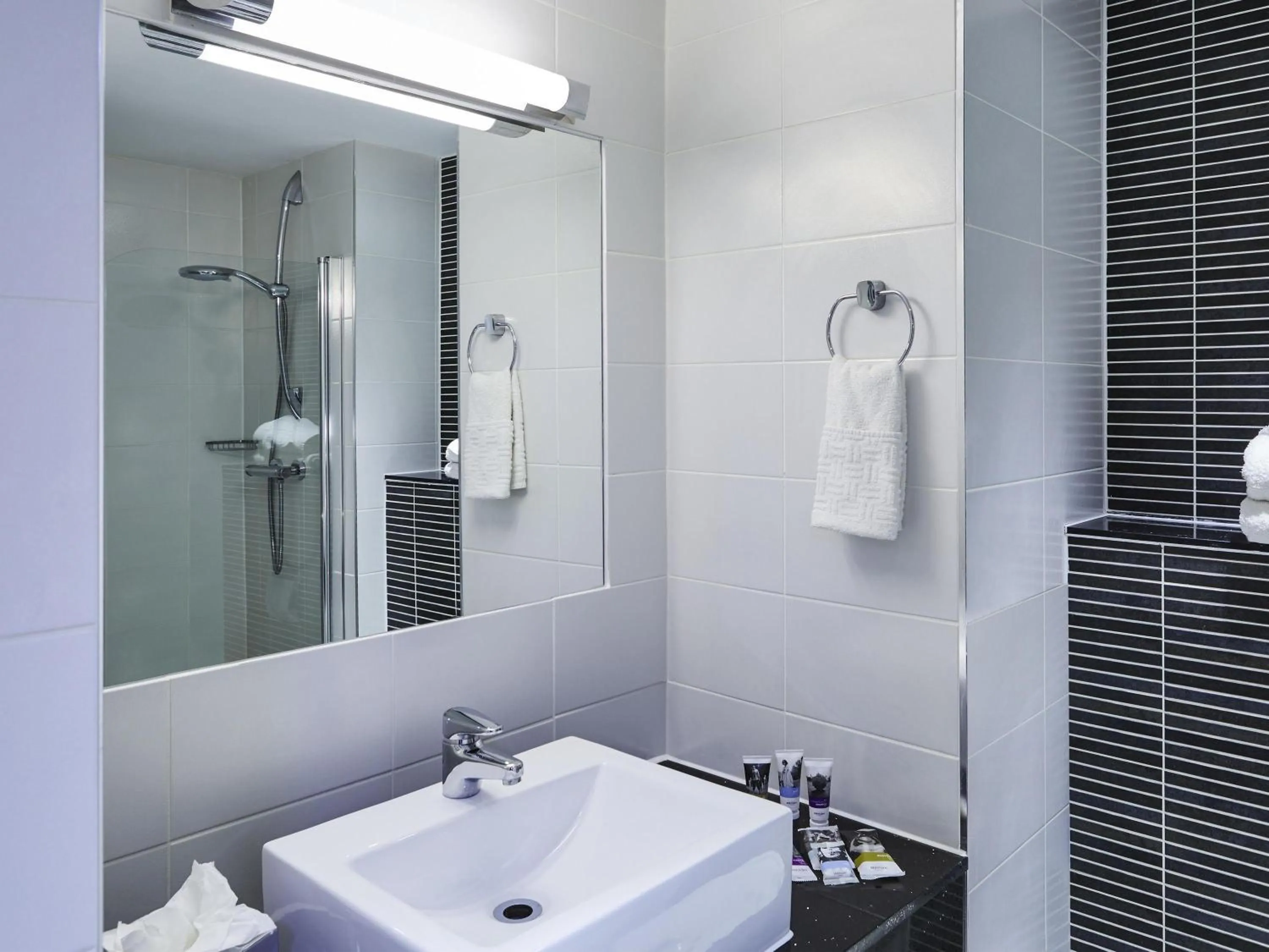 Bedroom in Mercure St Helens