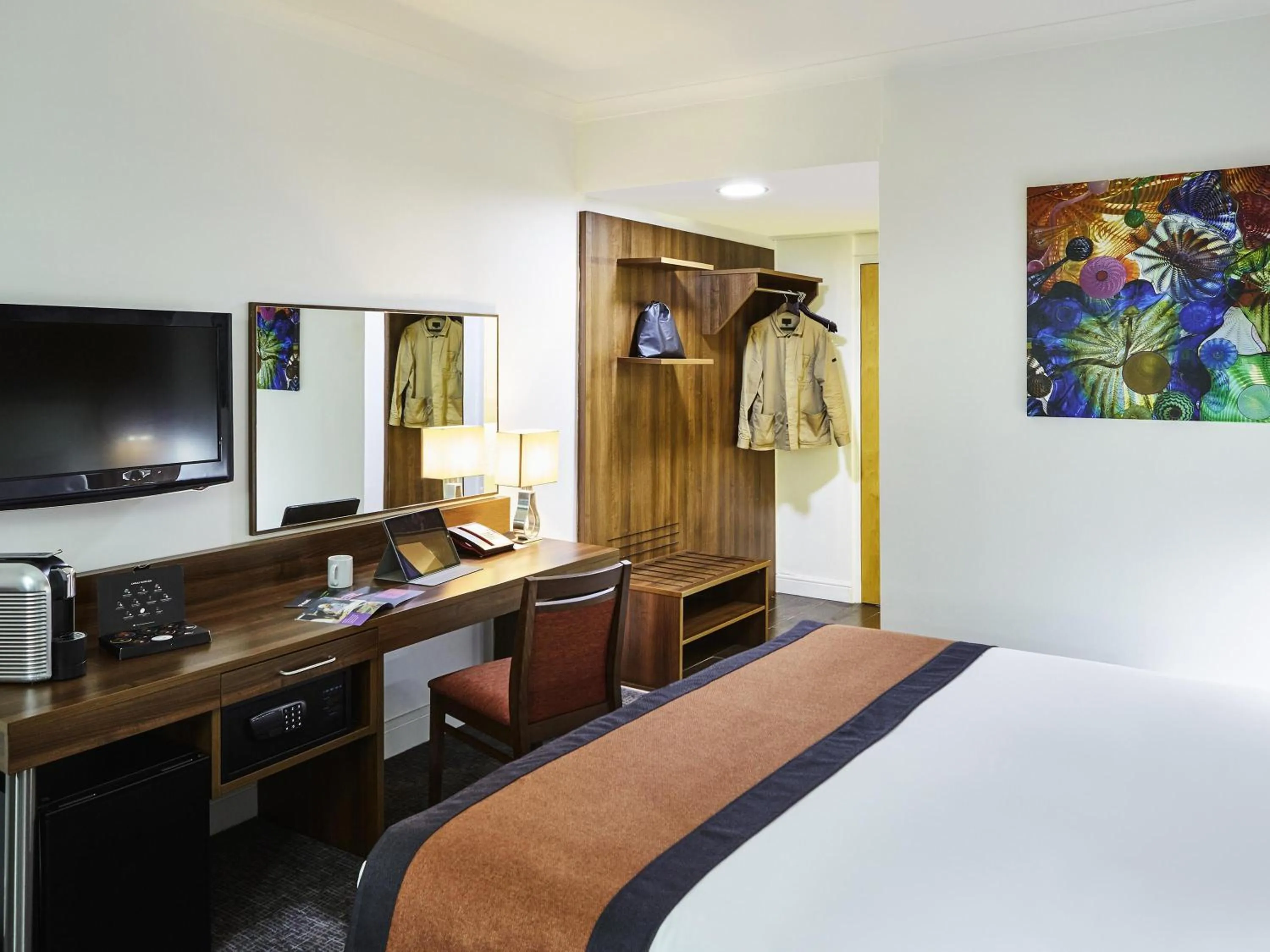 Bedroom, Bed in Mercure St Helens