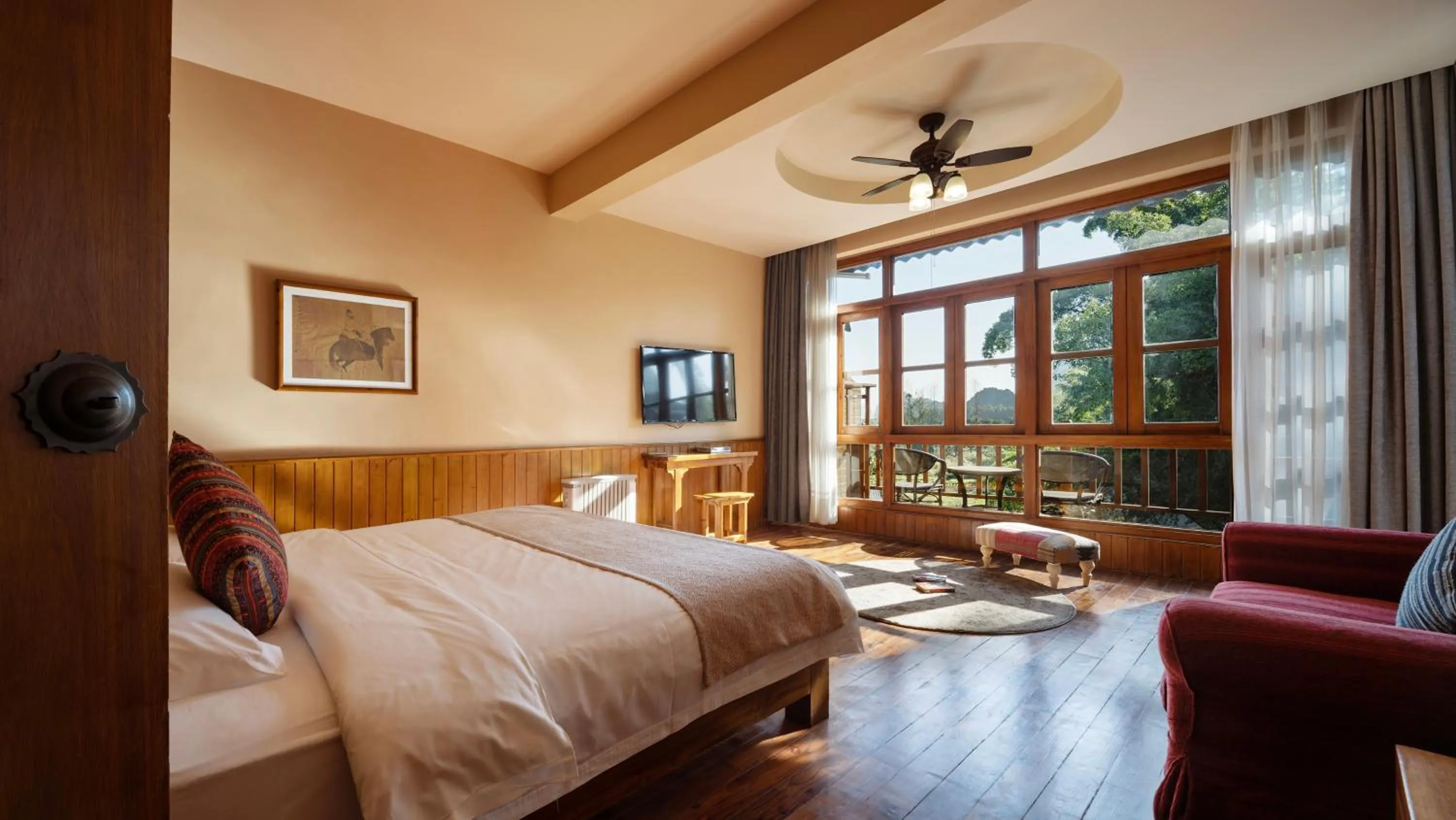 TV and multimedia, Bed in Moondance Boutique Resort