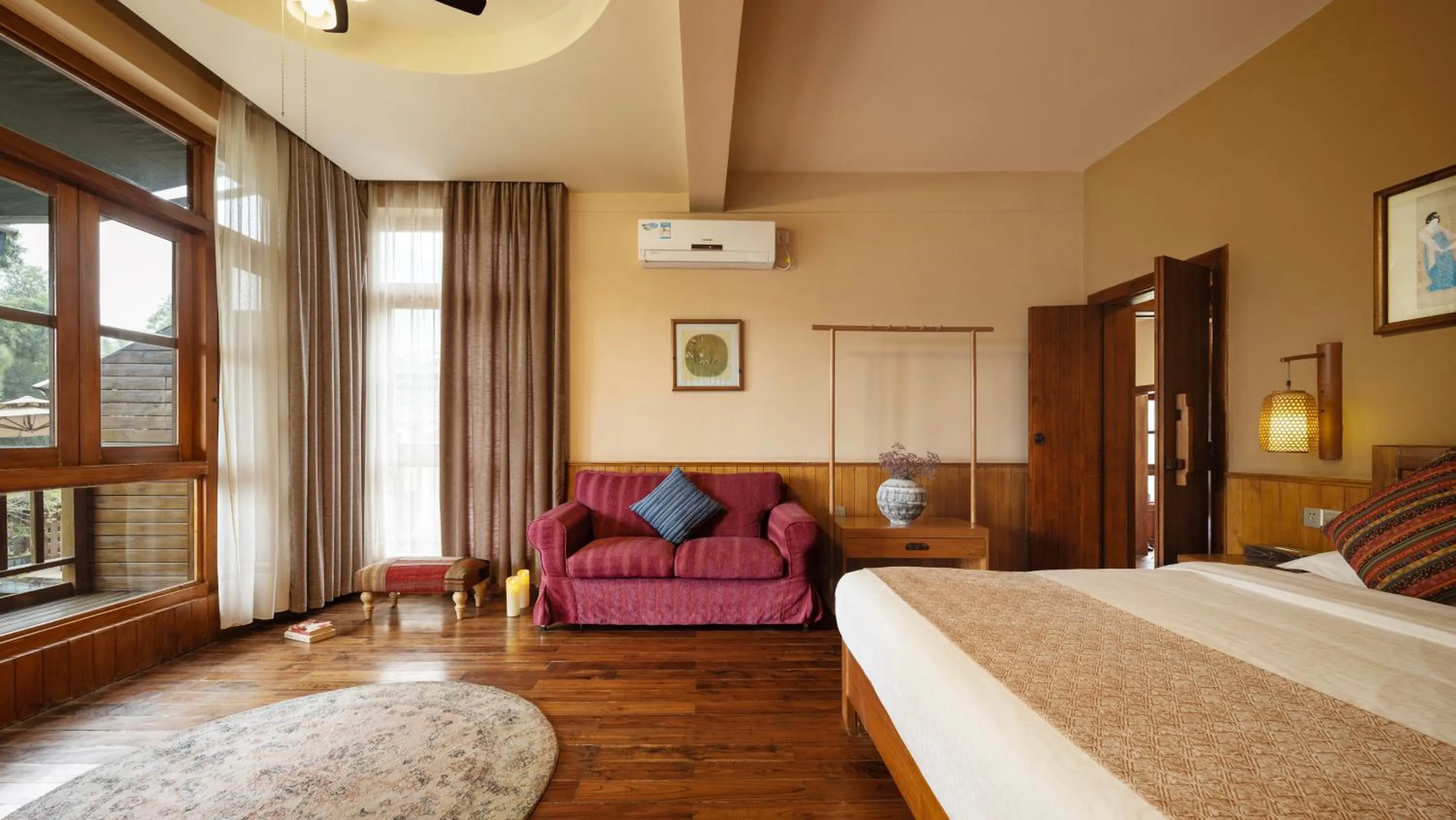 Photo of the whole room, Bed in Moondance Boutique Resort