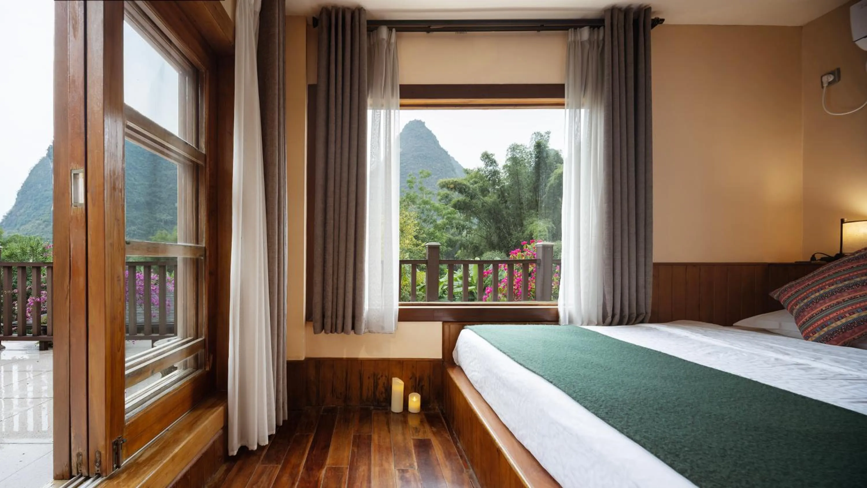 View (from property/room), Bed in Moondance Boutique Resort