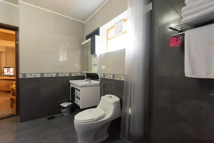 Shower in Meadows Residency