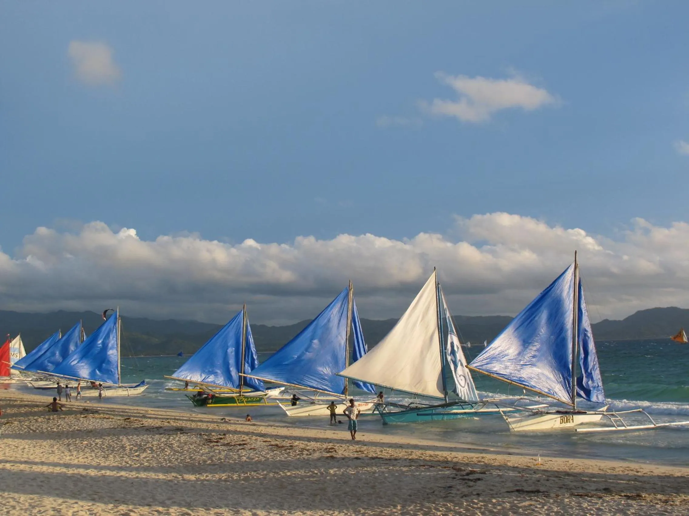 Beach in Golden Phoenix Hotel Boracay