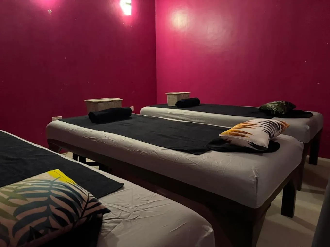 Spa and wellness centre/facilities, Bed in Golden Phoenix Hotel Boracay