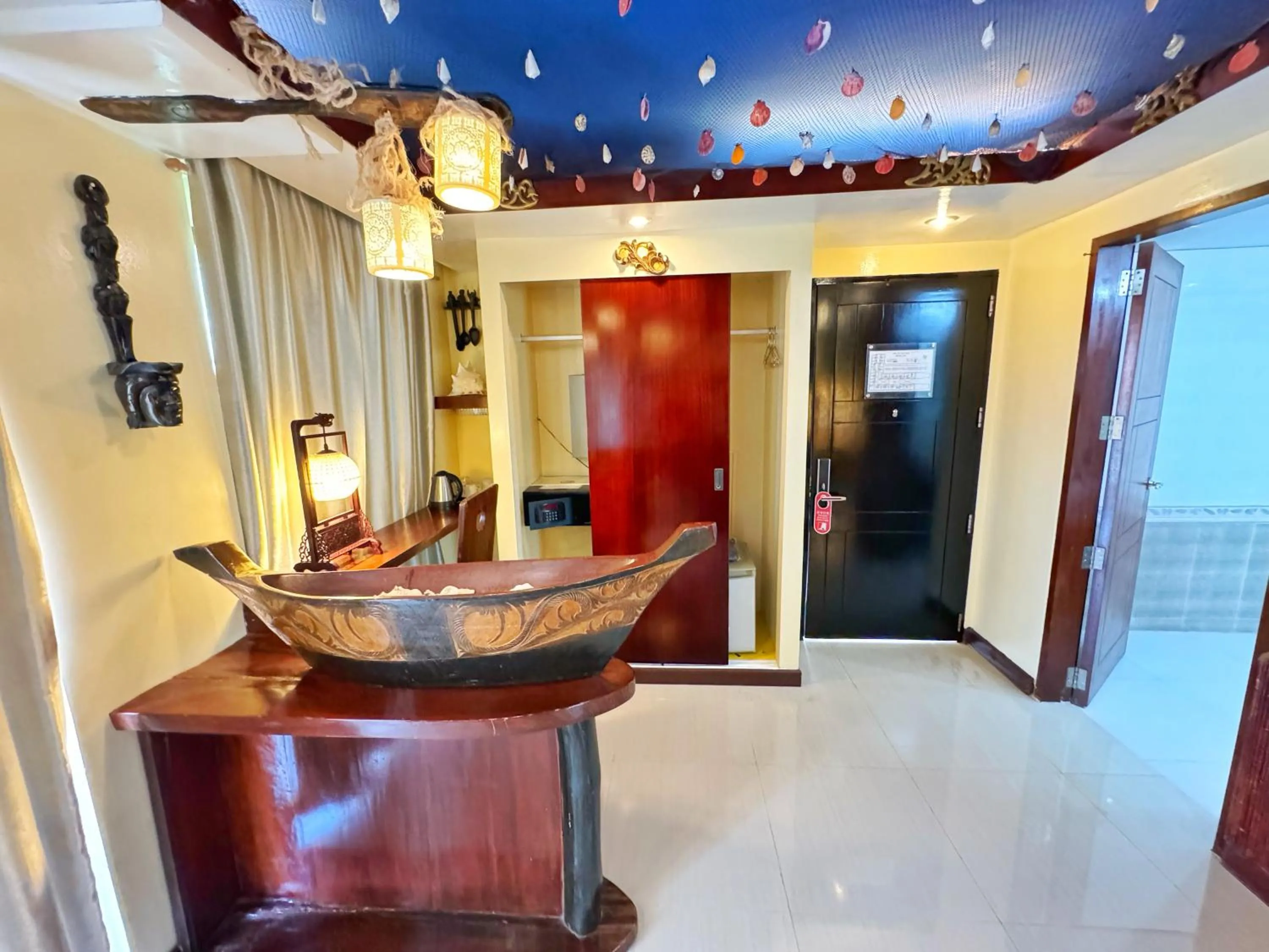 wardrobe in Golden Phoenix Hotel Boracay