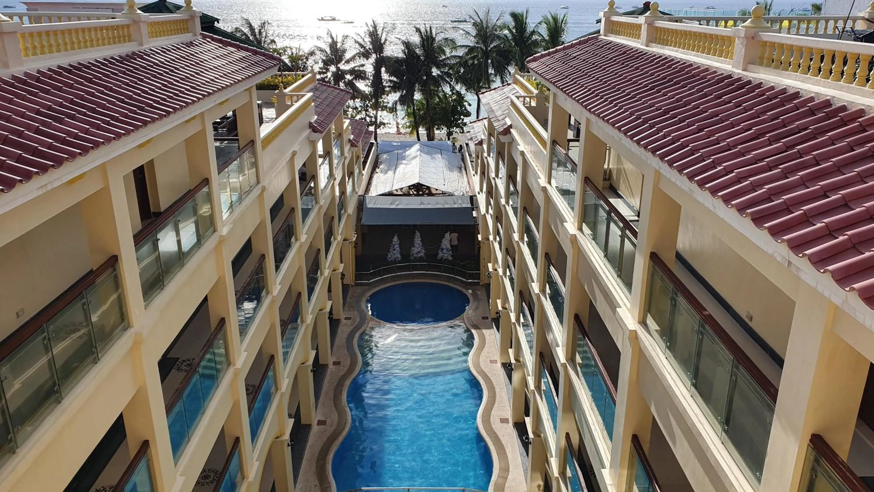 Property building in Golden Phoenix Hotel Boracay