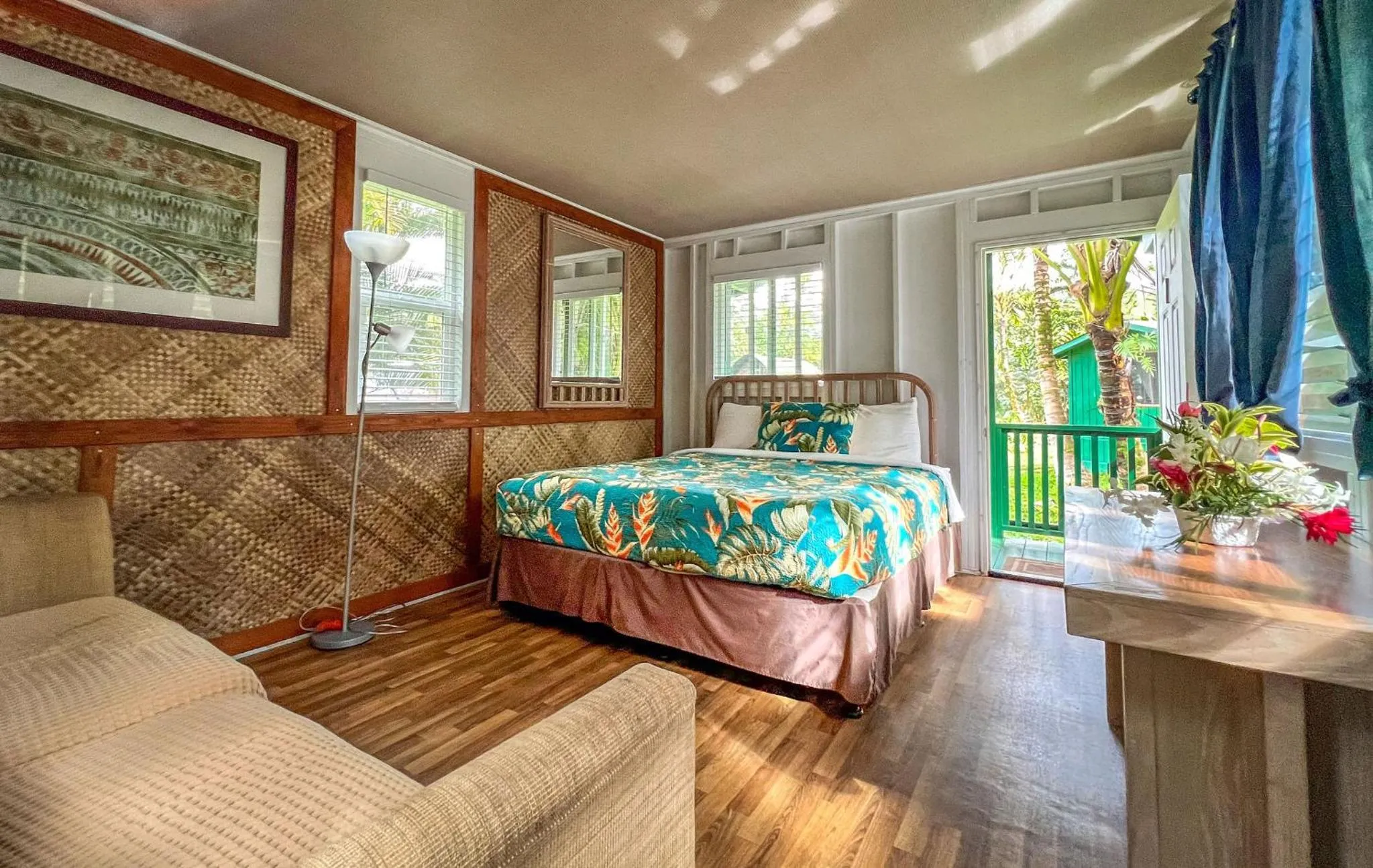 Bed in Hawaiian Sanctuary Eco Retreat Center