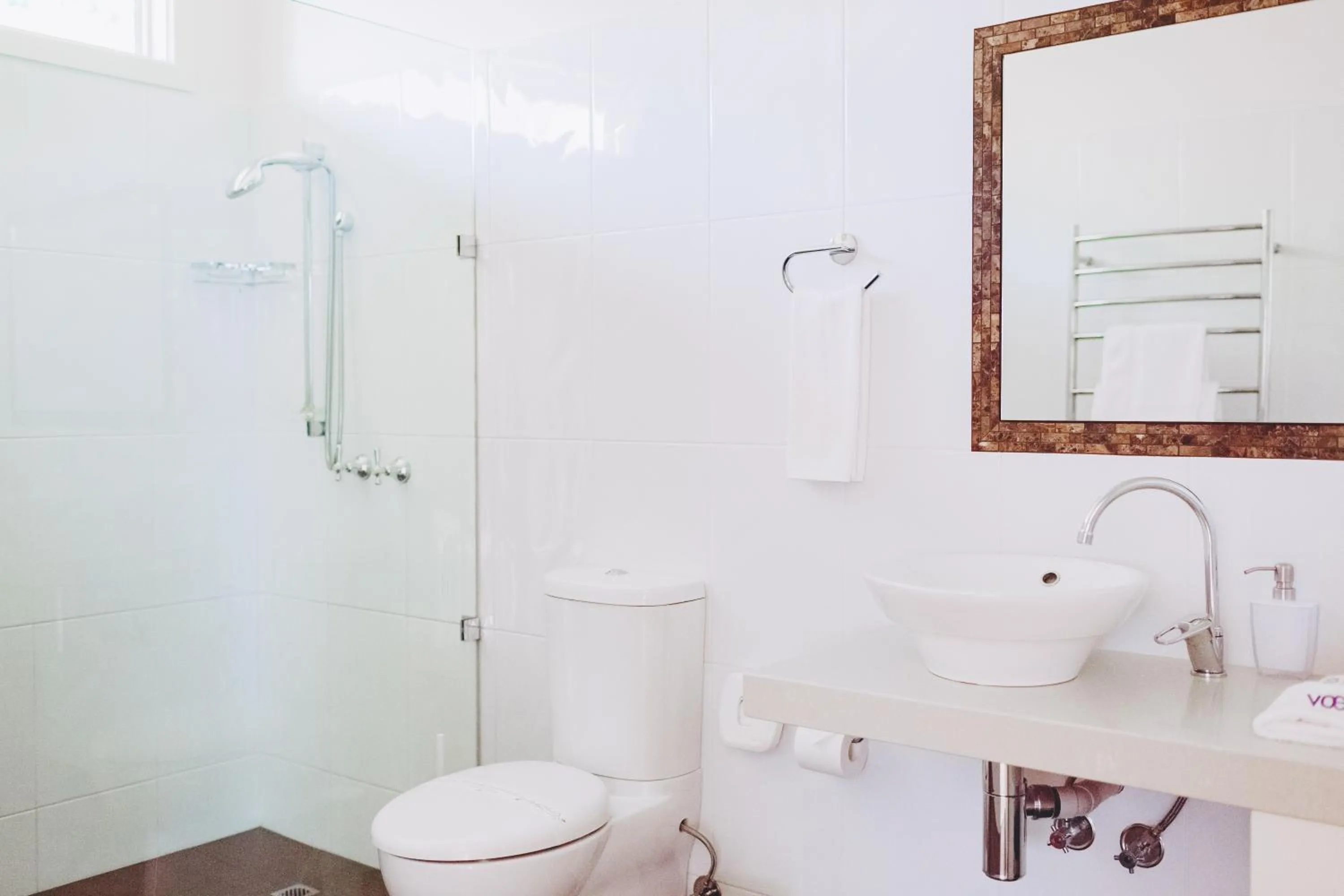 Bathroom in Dalblair Bed & Breakfast