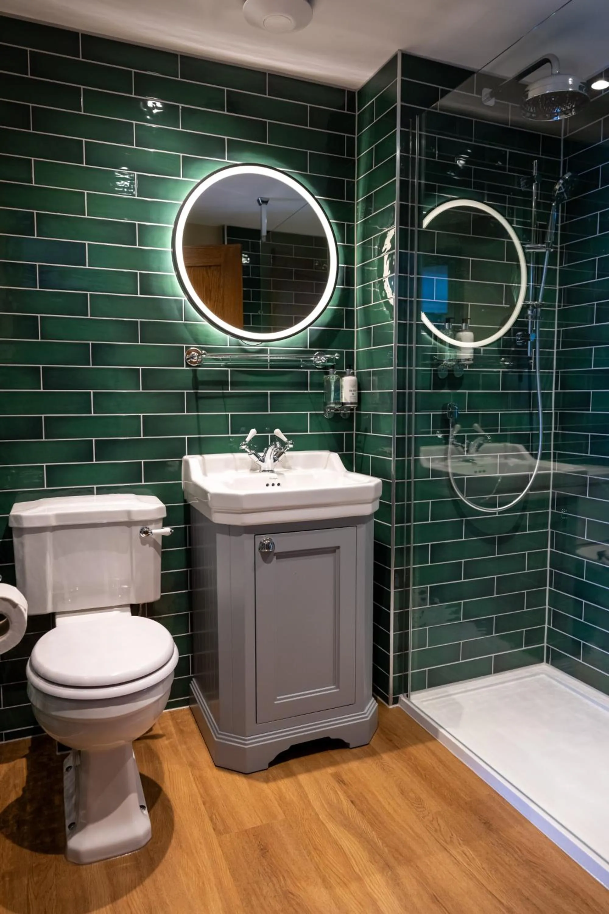 Bathroom in Wheatsheaf Hotel by Chef & Brewer Collection